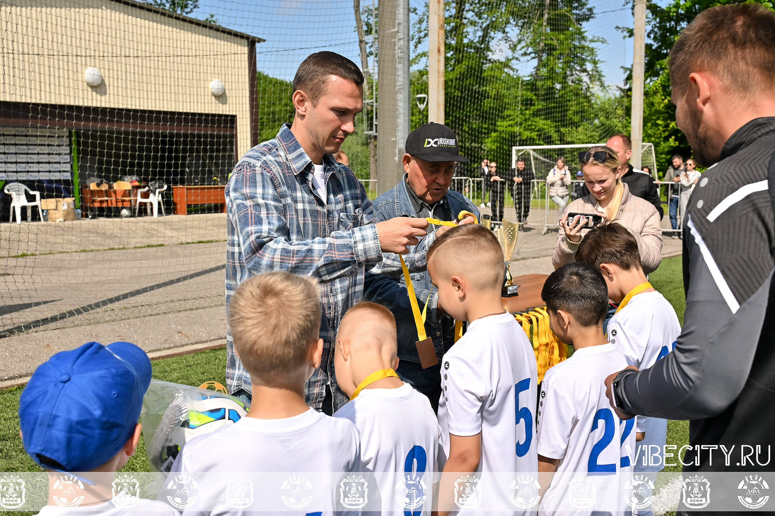 Большие Звезды светят Малым. VIBECITY.RU Вайб Сити Ру Фоторепортажи Фотоотчеты Калининград