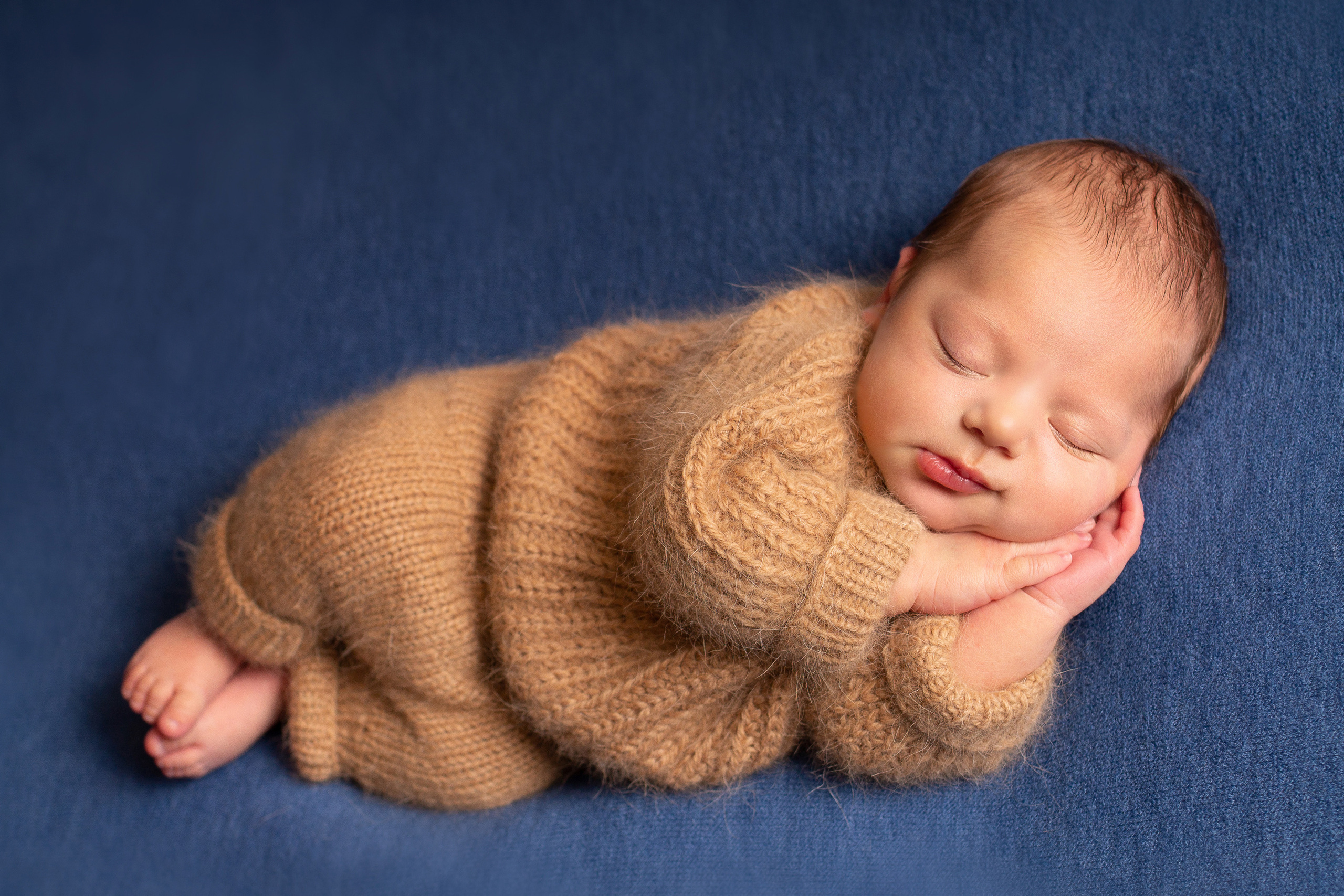 Классическая фотосессия малыша. Фотограф новорожденных малышей в Омске и Омской области Эльвира Камаева