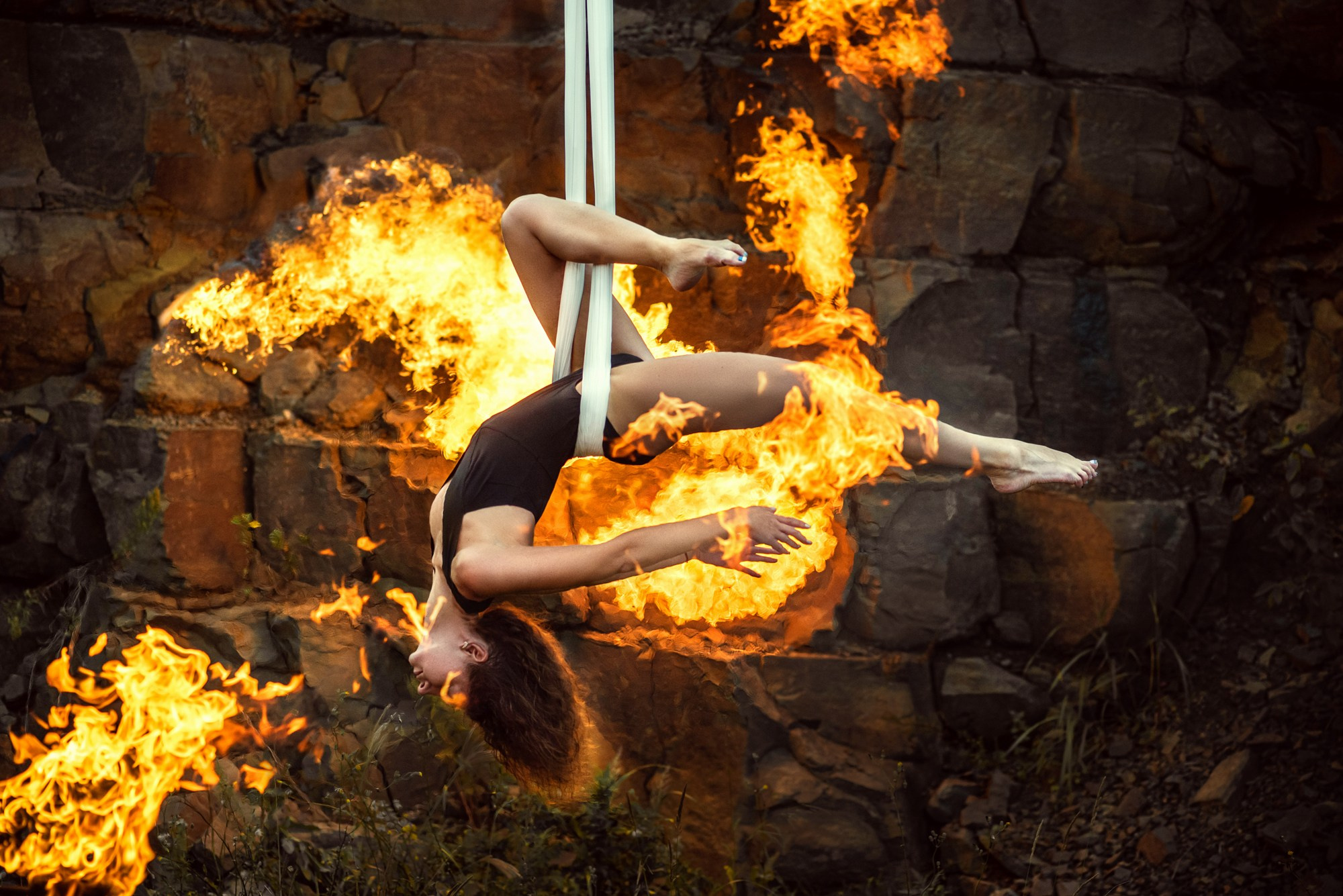 Фотосессии с огнем. Ксения Далишнева — сказочный фотограф во Владивостоке