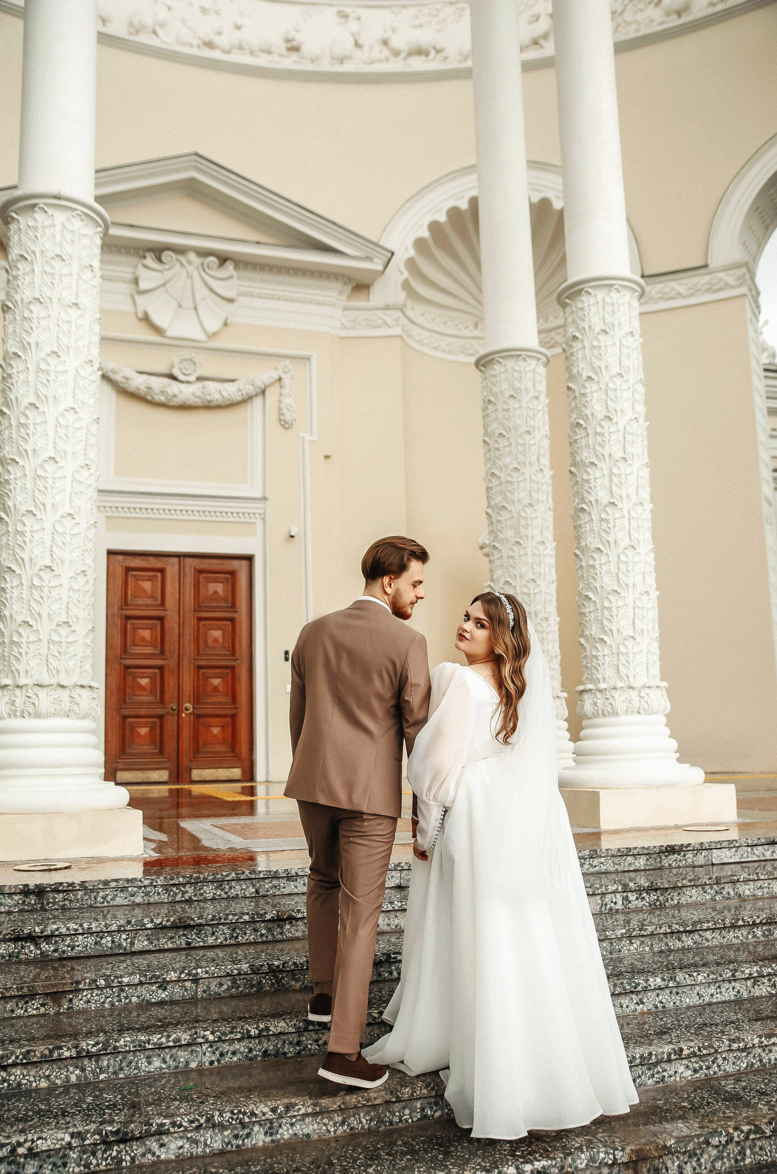 Свадебная фотосессия ВДНХ. Свадебный и семейный фотограф в Москве