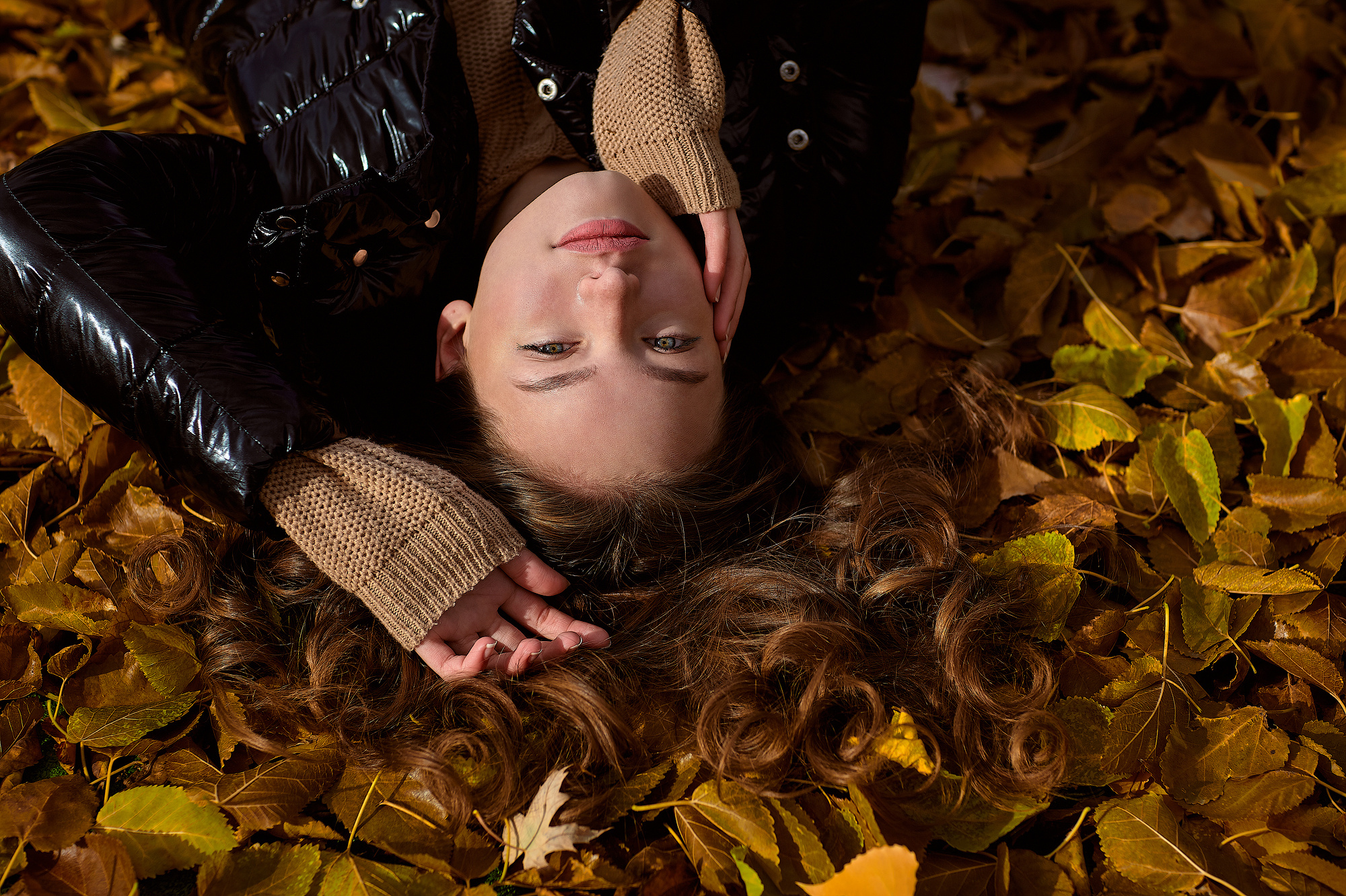 Осенняя прогулка с яркой Елизаветой. Фото видео съёмка в Белой Калитве дуэт Герман и Инна