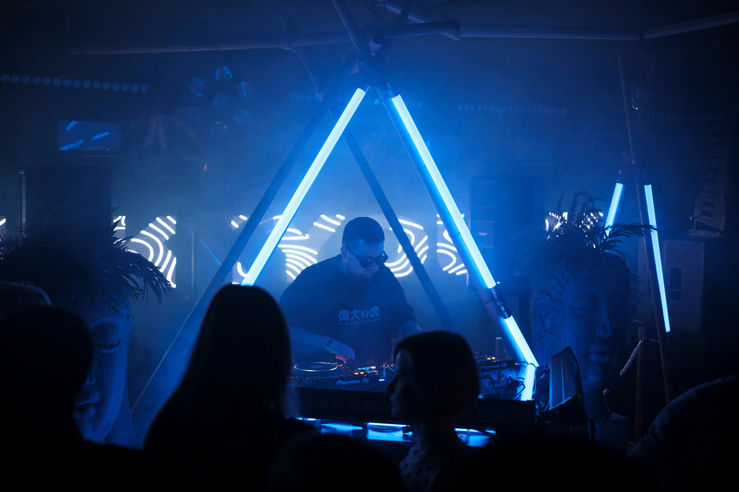 Embargo 3/02. Главная