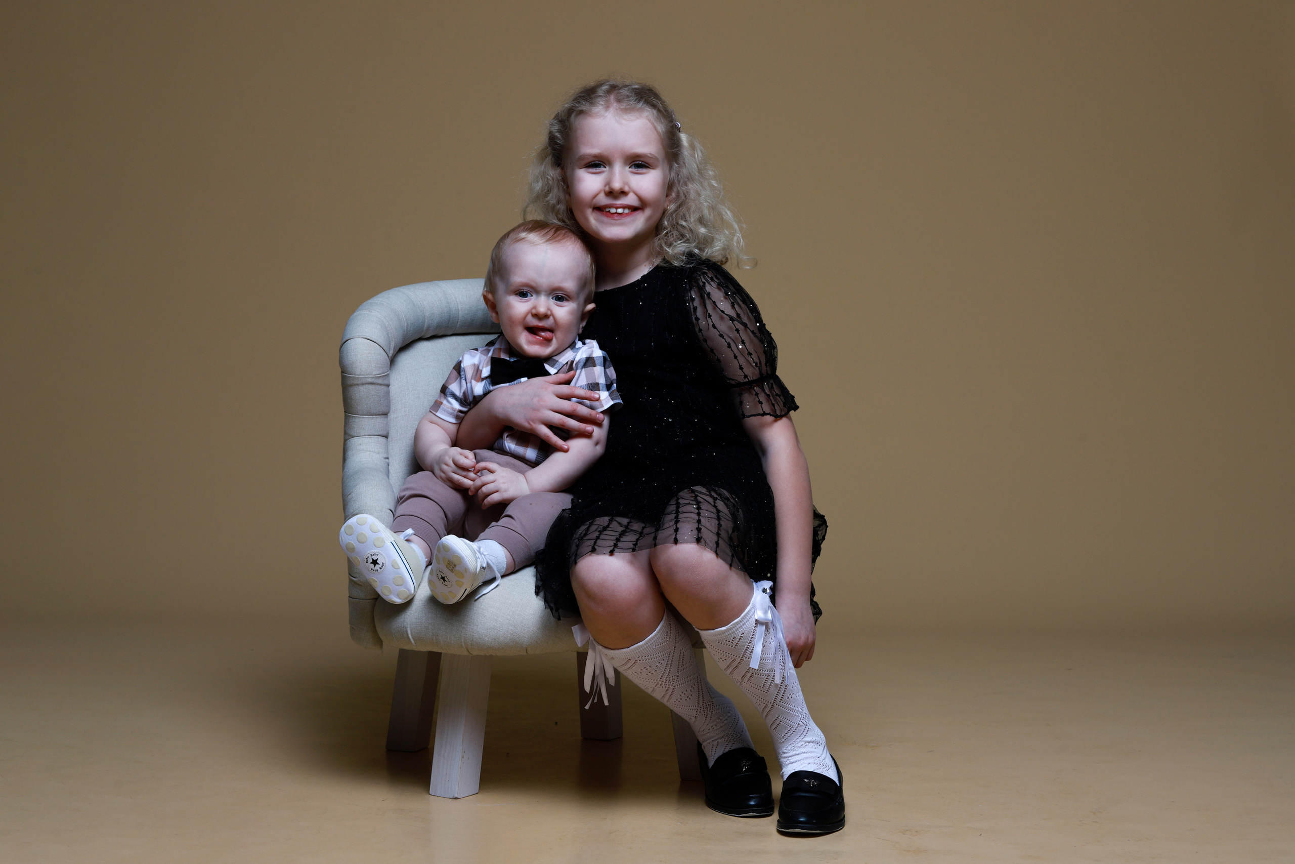 Базовая семейная съемка в студии. Фотограф Телегина Светлана