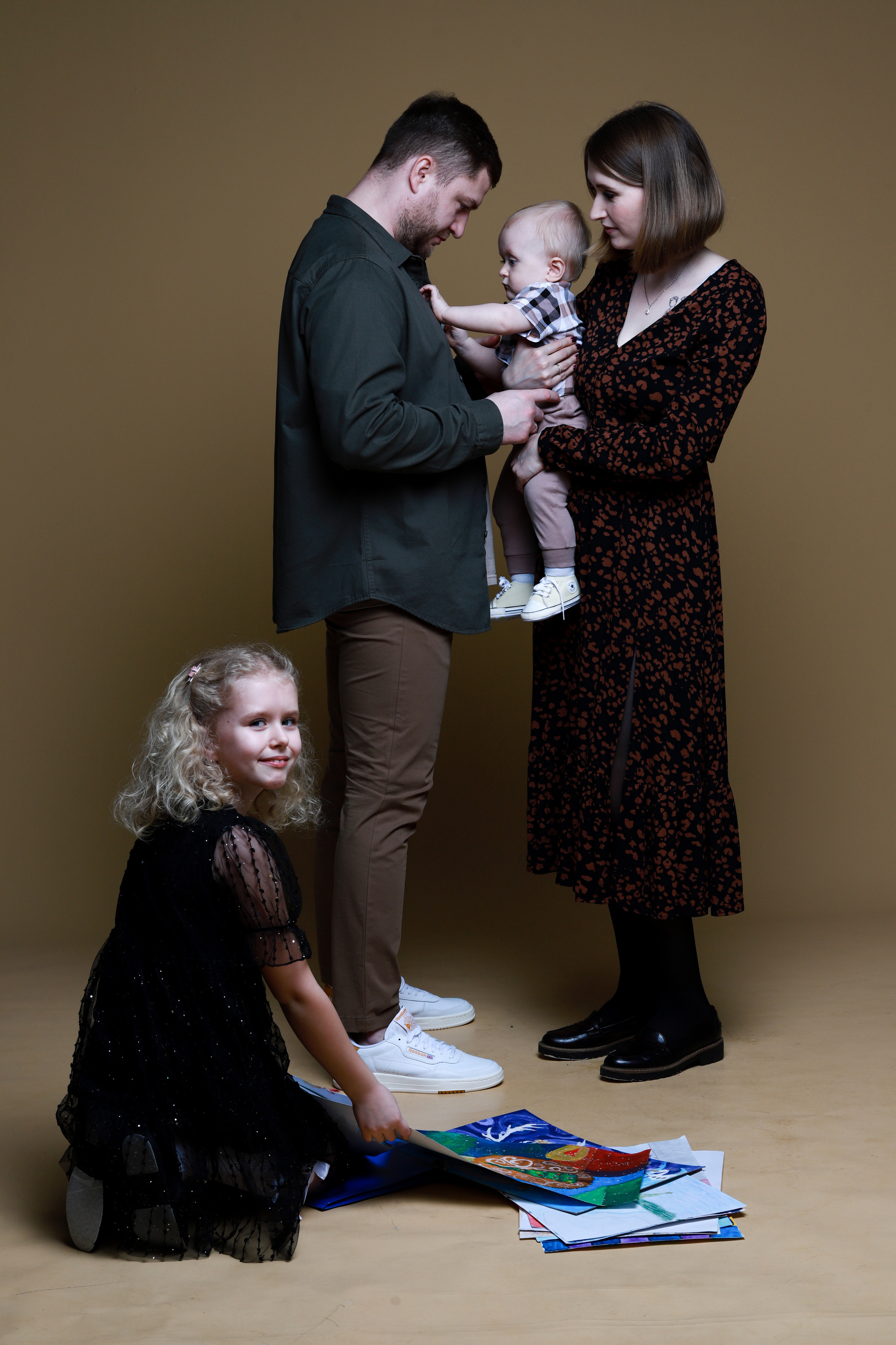 Базовая семейная съемка в студии. Фотограф Телегина Светлана