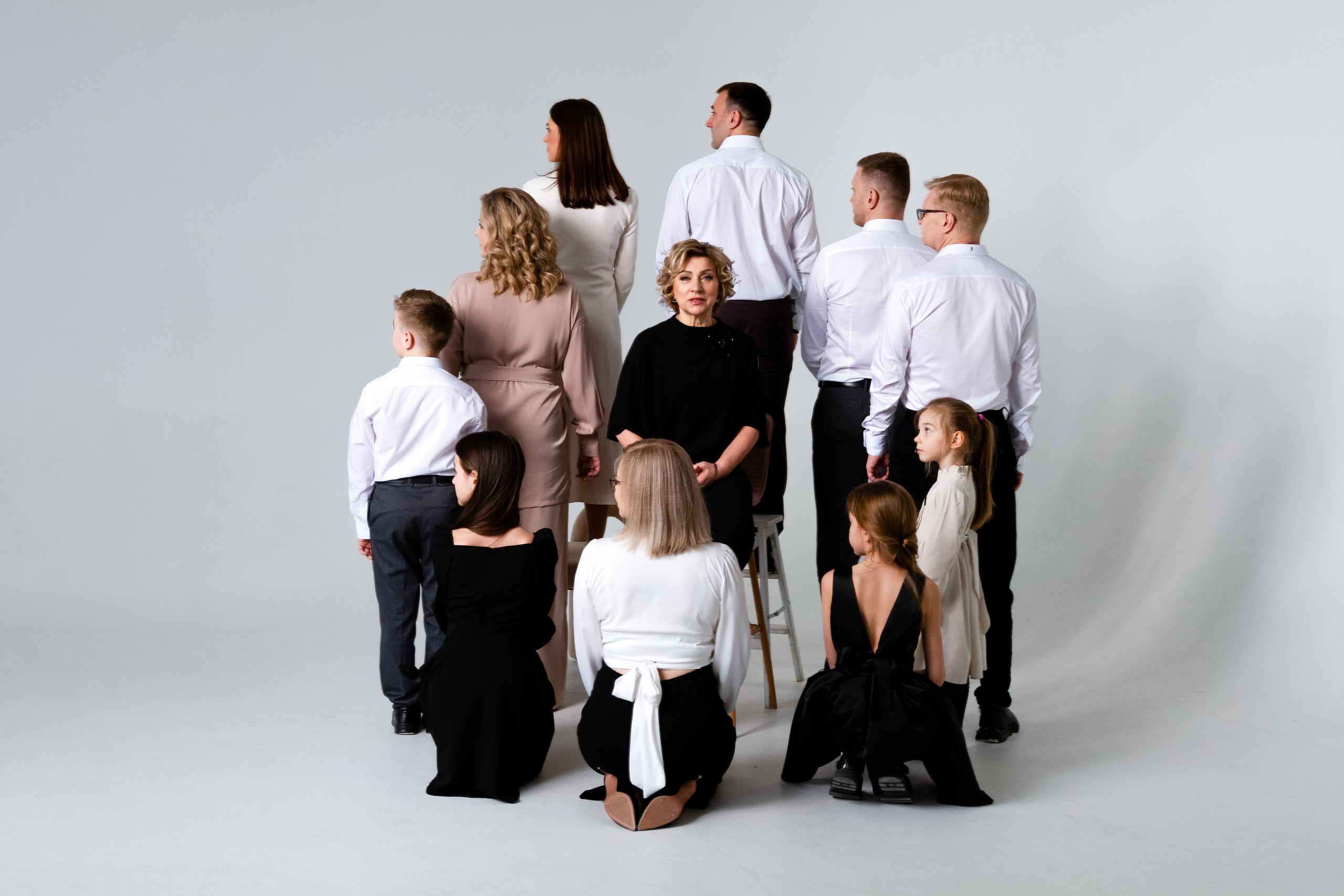 Концептуальная семейная фотосъемка в студии. Фотограф Телегина Светлана