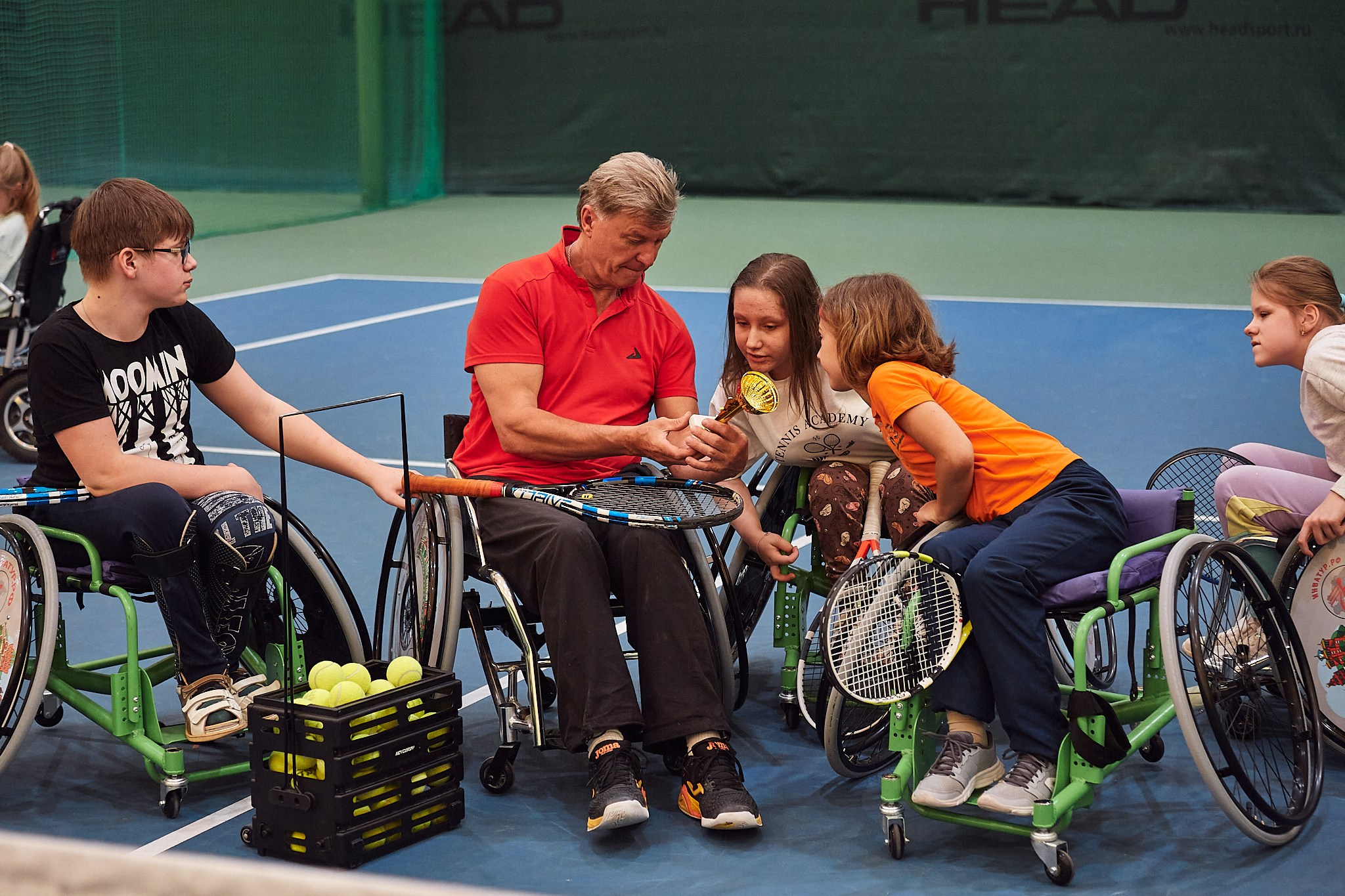 Тренировка теннис на колясках / АНО «Второе дыхание». Антон Артюшин, портретный фотограф. Москва