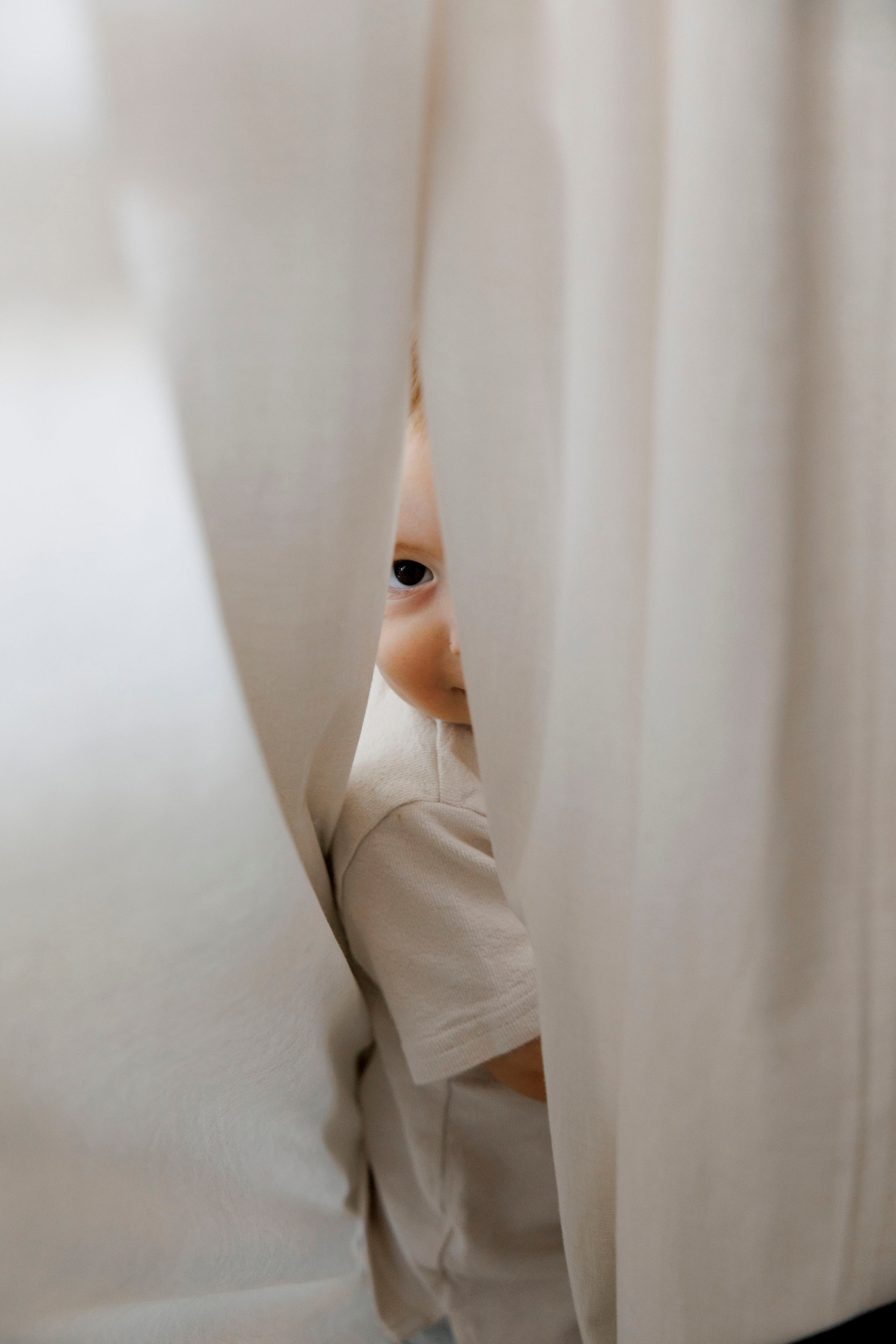 Pregnancy & Family photoshoot at home. Wedding and family photographer