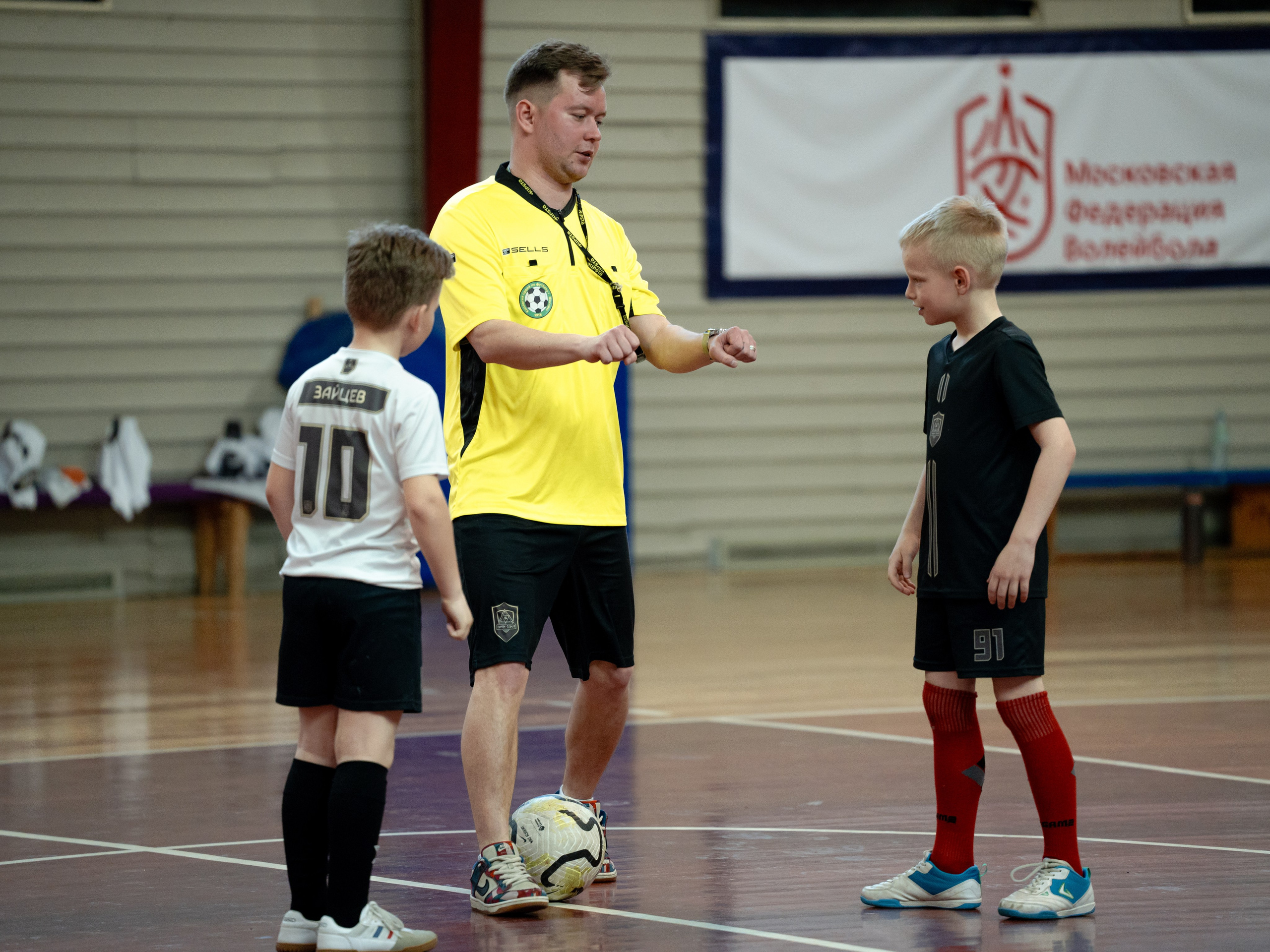 Тики-Така Противостояние 2025. Крамер Юлиана детский и семейный фотограф