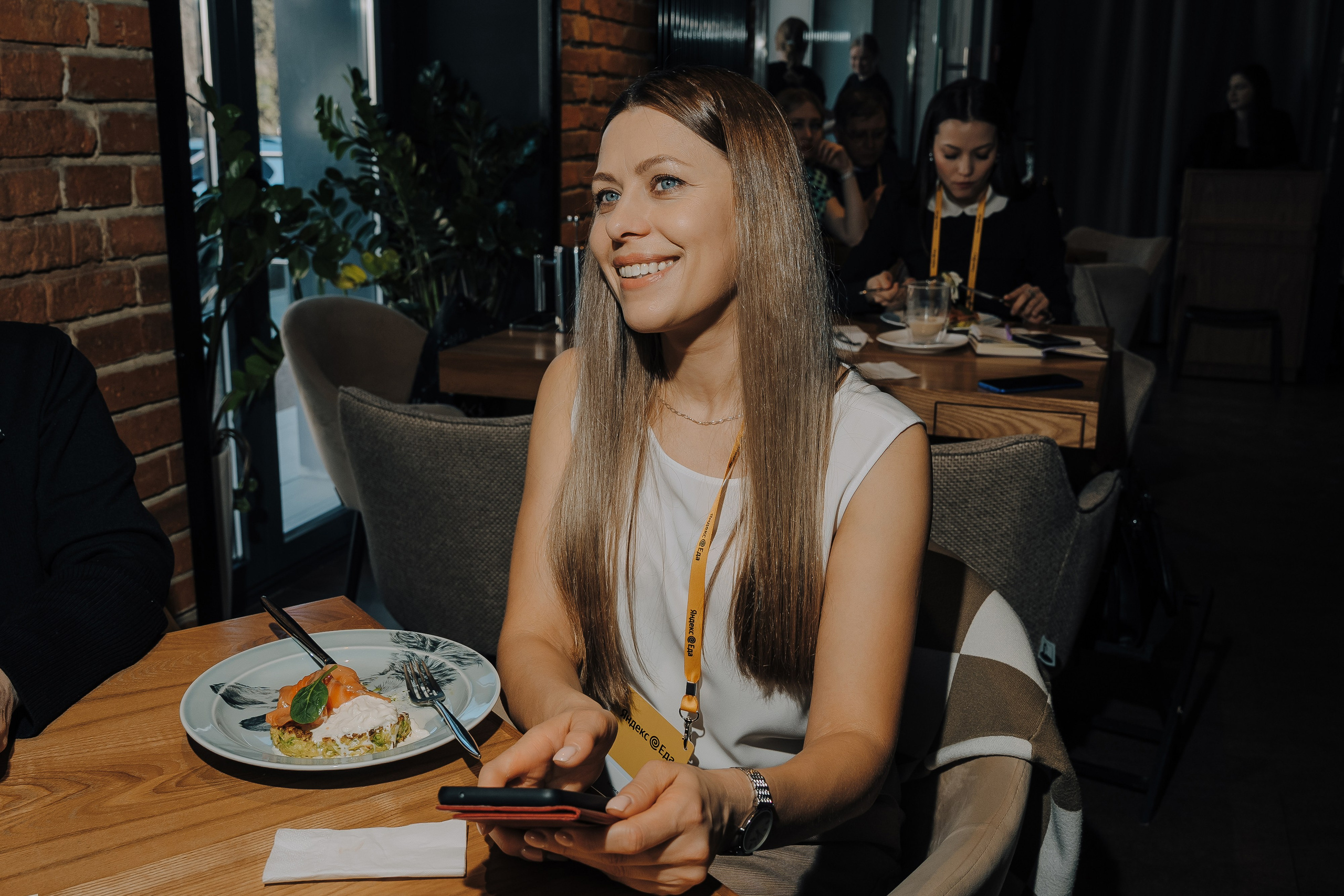 ЯНДЕКС ЕДА ПРЕСС-ЗАВТРАК. Репортажный фотограф Зуев Роман г. Челябинск