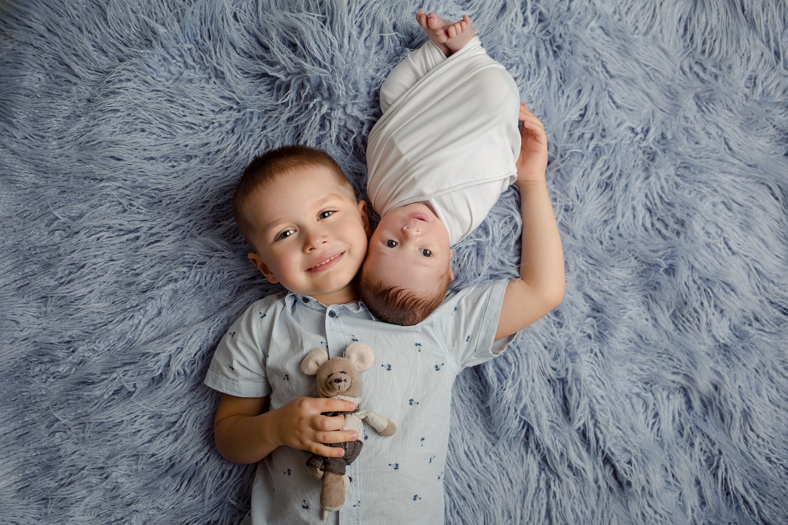 Ньюборн мальчики. Фотограф новорожденных, семейный, детский фотограф в Москве и Московской области