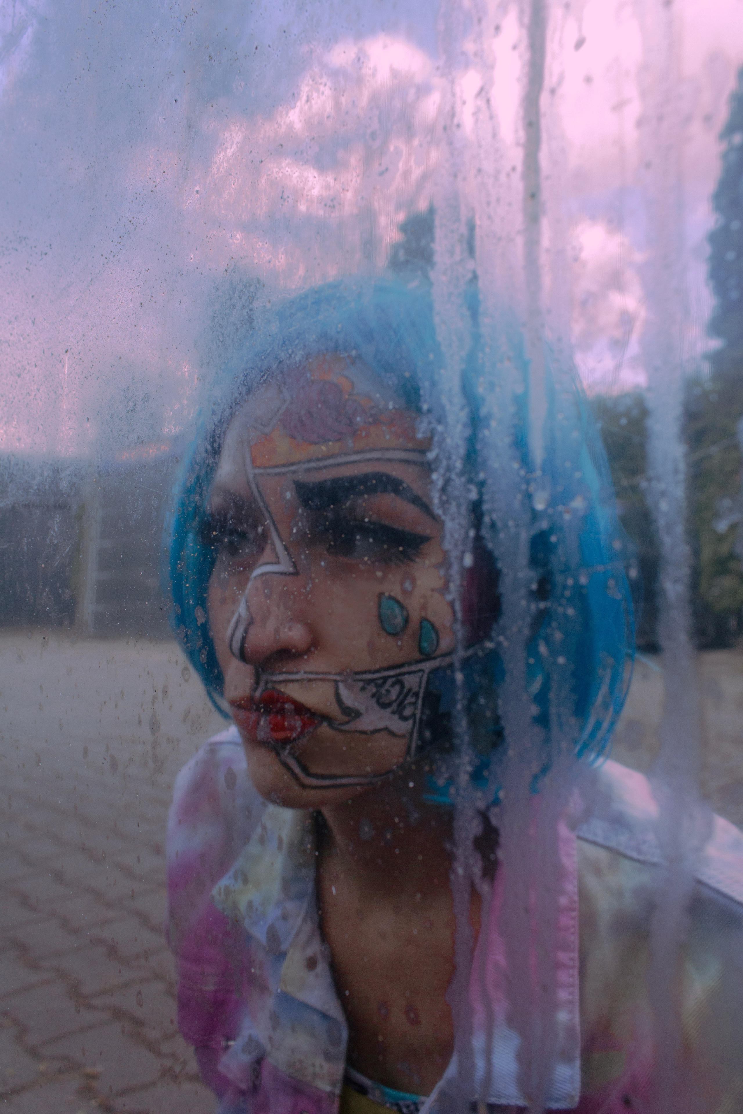 Сошла с обложки комиксов