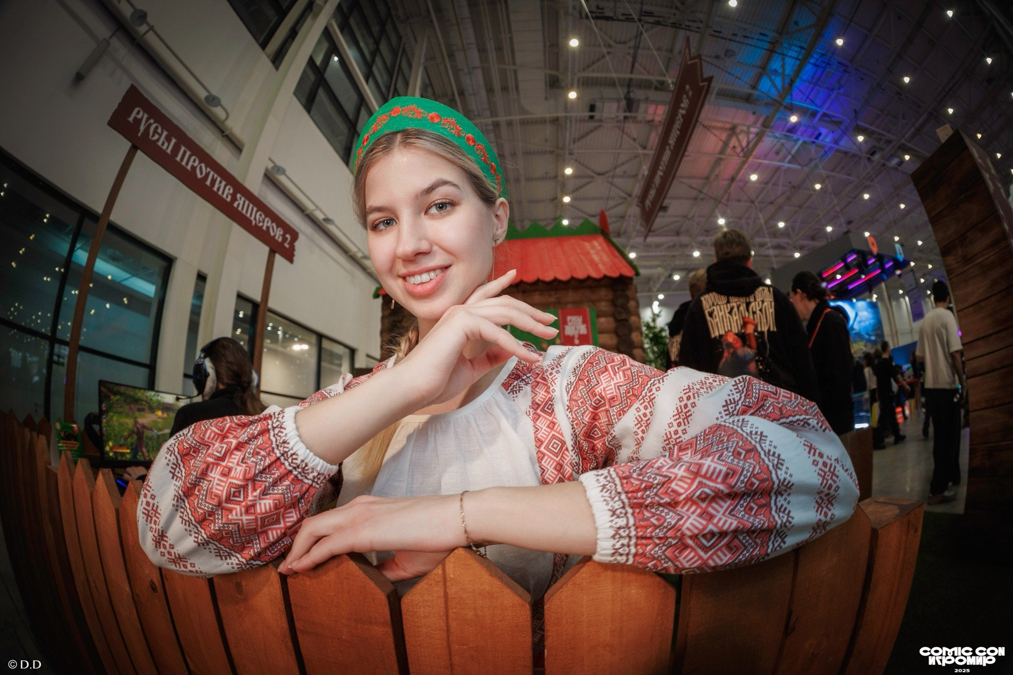 Comic Con Игромир 2025. Различные мероприятия и просто фотографии людей