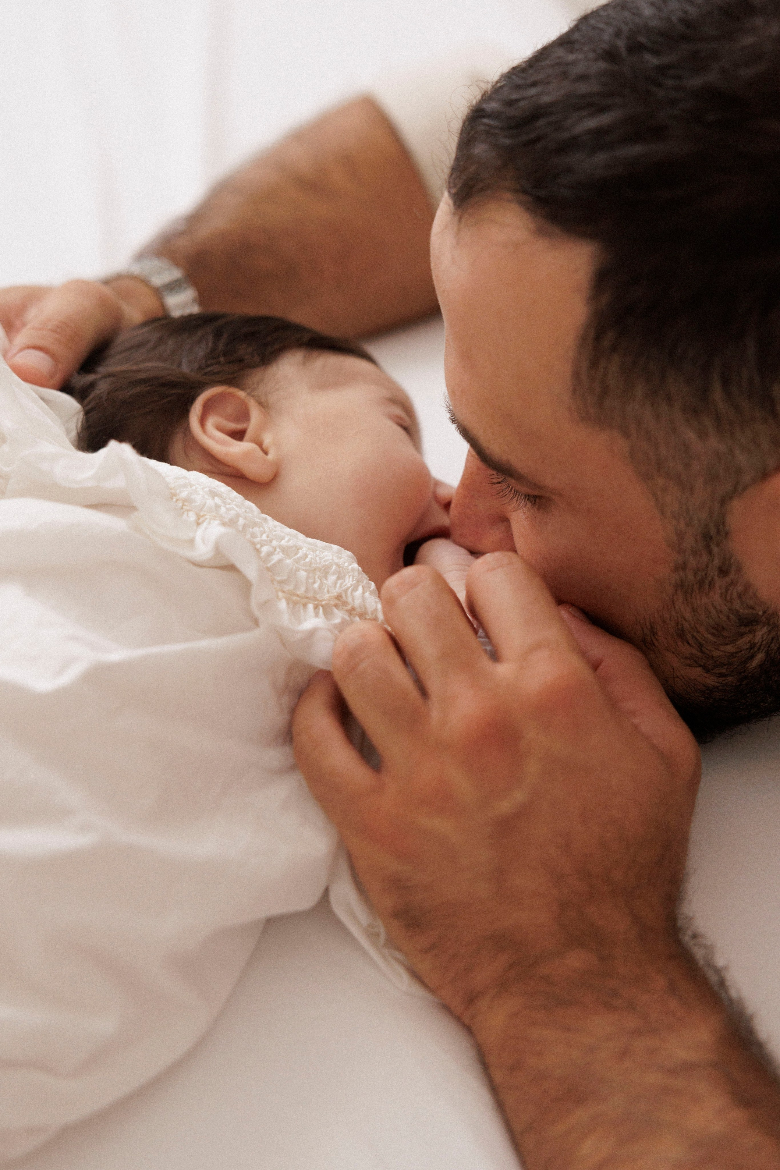 New born family photoshoot at home. Wedding and family photographer