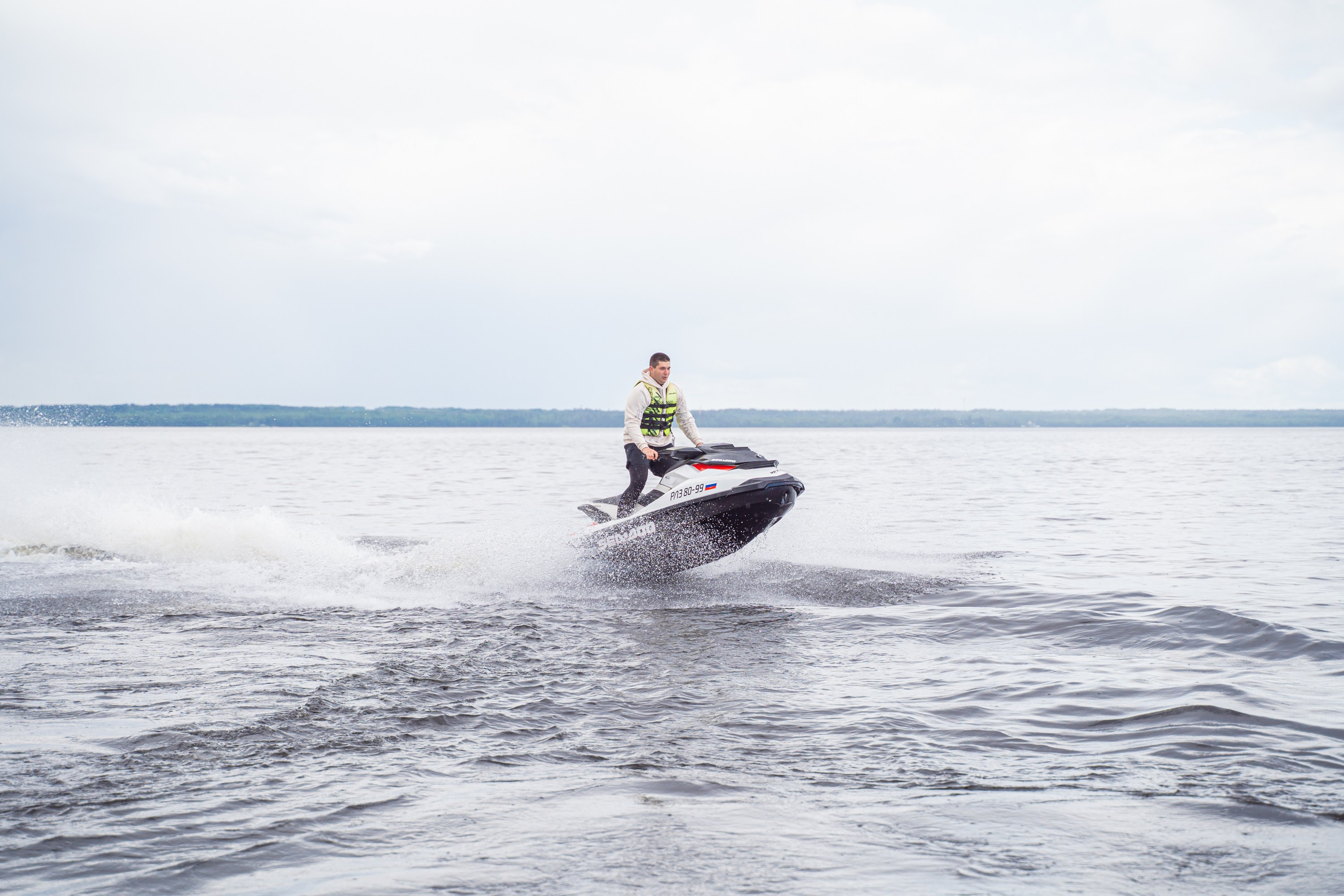 Гидровыезд в Коневский мужской монастырь. Свадебный, семейный, портретный, репортажный фотограф в Санкт-Петербурге