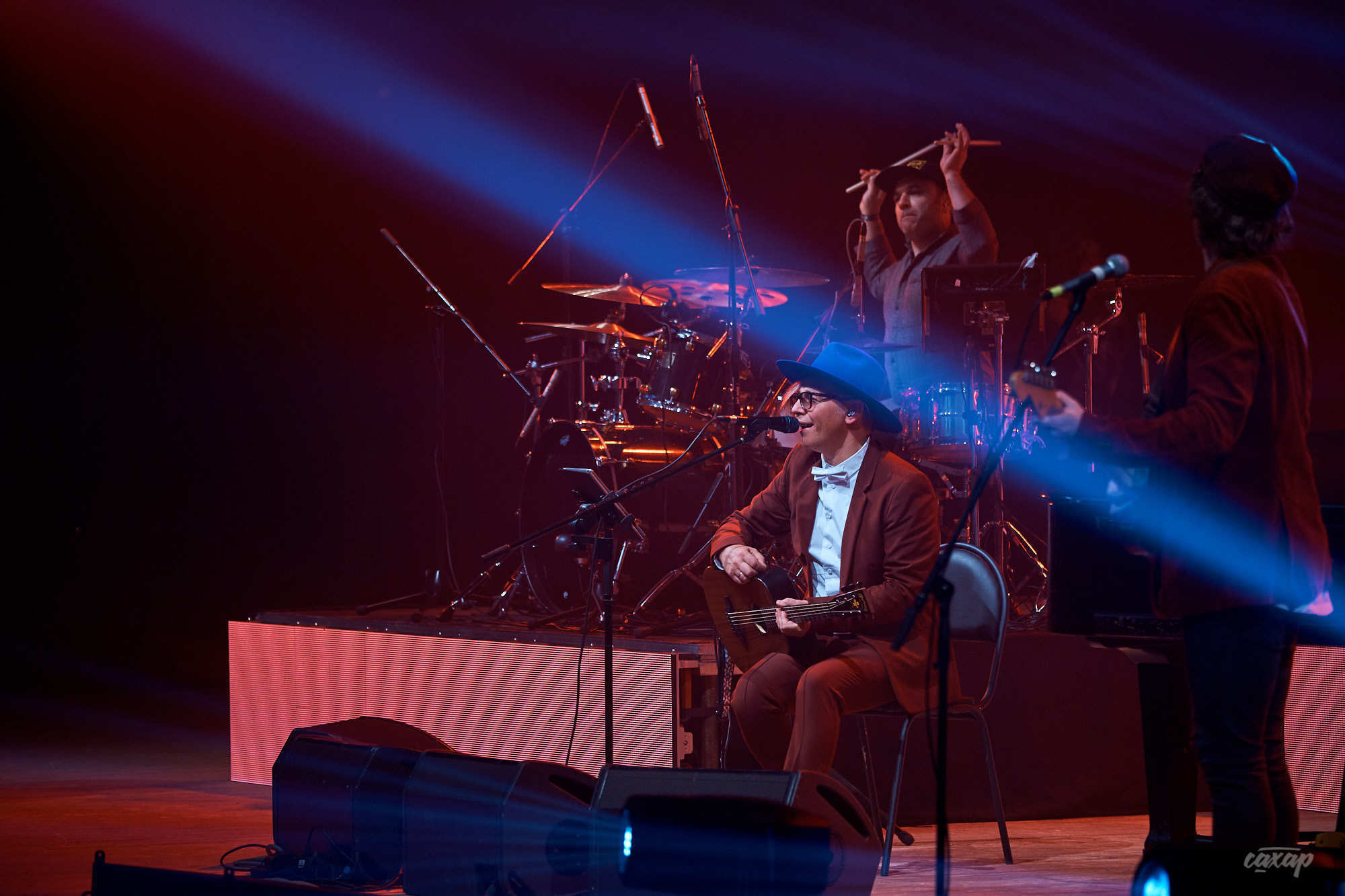 Мумий Тролль, фото с концерта в Екатеринбурге. Космос 2019 Фотограф в. Профессиональный фотограф в Екатеринбурге Юра Сахар