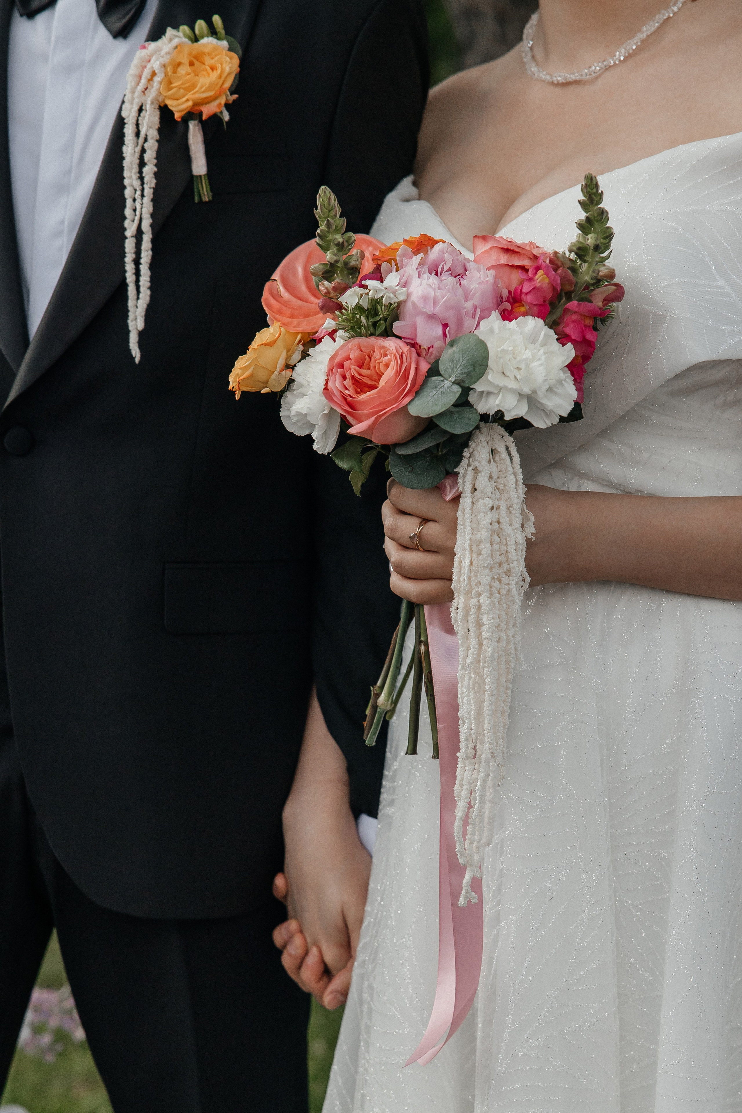 Свадебная фотосессия в ресторане Турандот, свадьба на площадке House for wedding Дом у озера. Свадебный фотограф в Москве Дарья Олендарёва