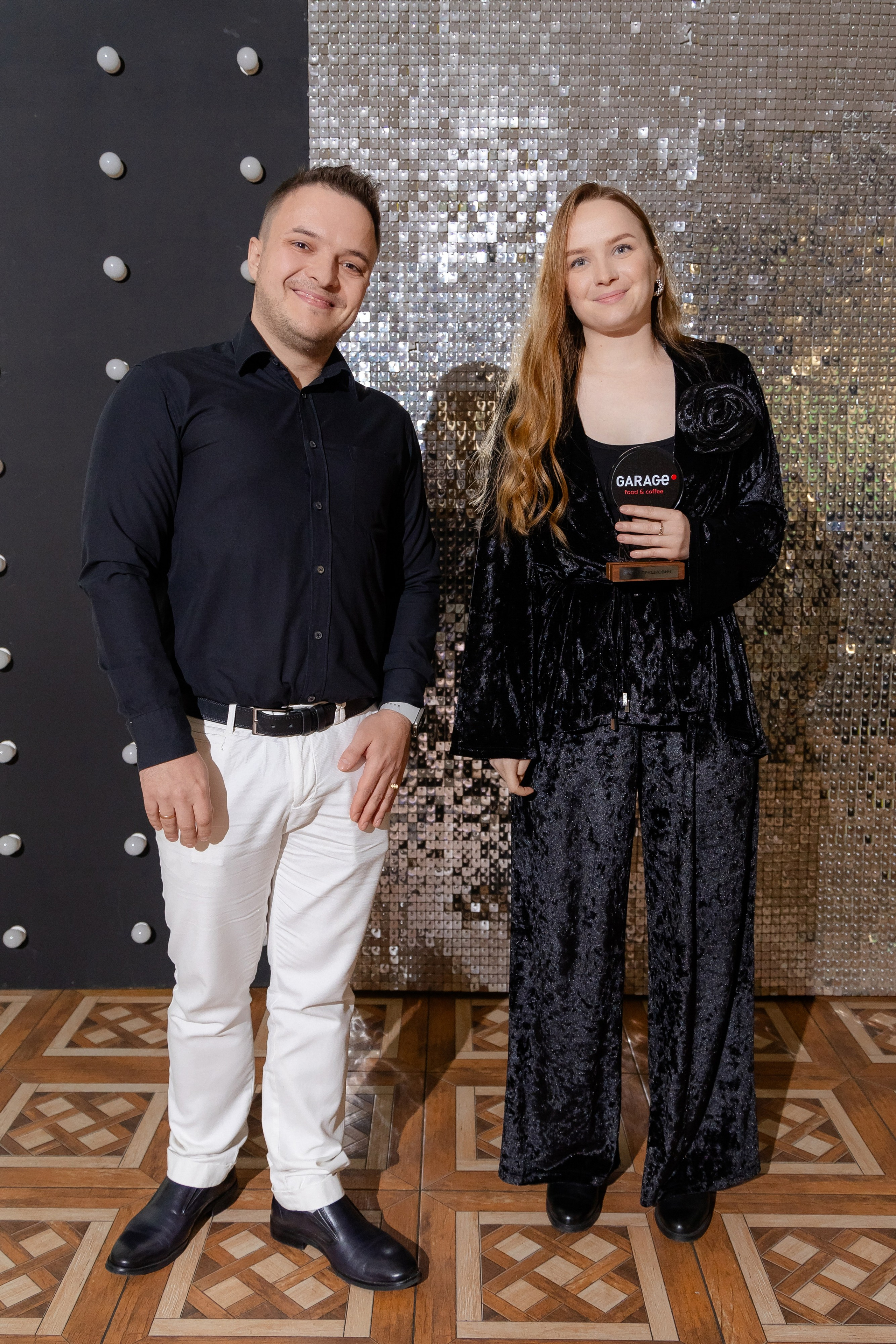 Корпоративная фотосъемка для кафе GARAGE | Новый год 2025 | Минск. Свадебный фотограф в Минске/Беларуси Сергей Спиридонов