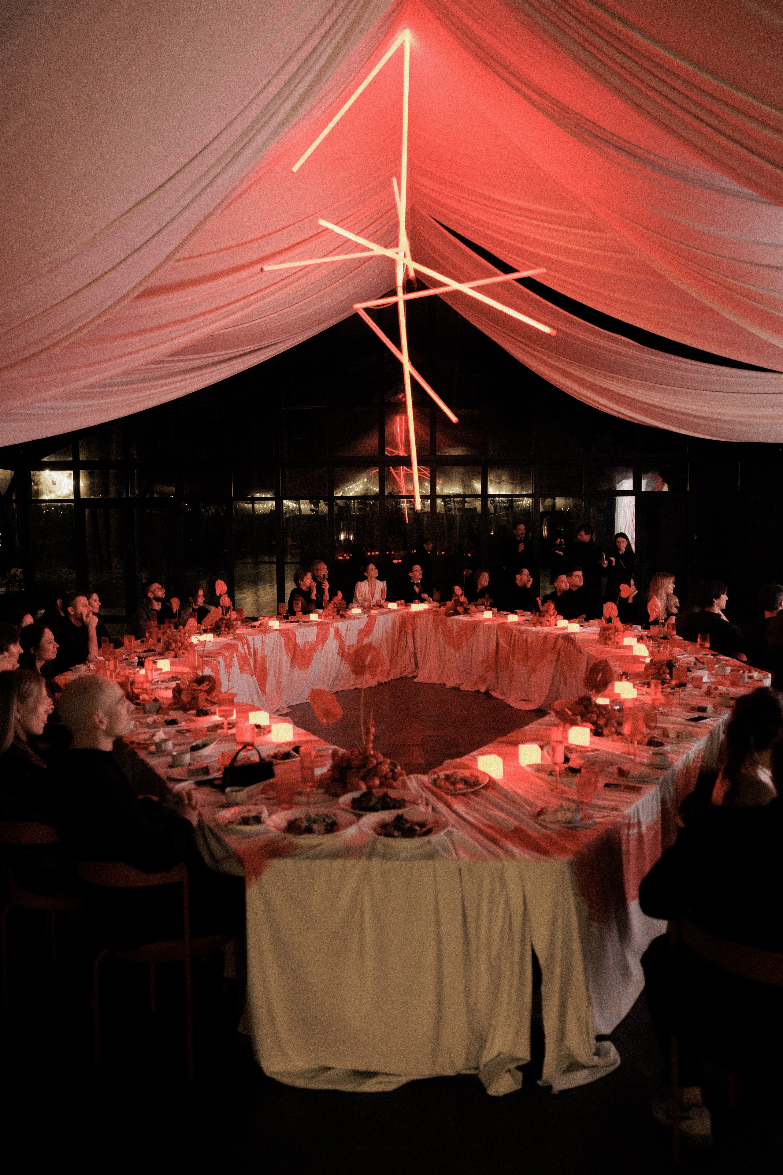 LOVE & HATE | R & N. Свадебный и event-фотограф Иван Волнухин