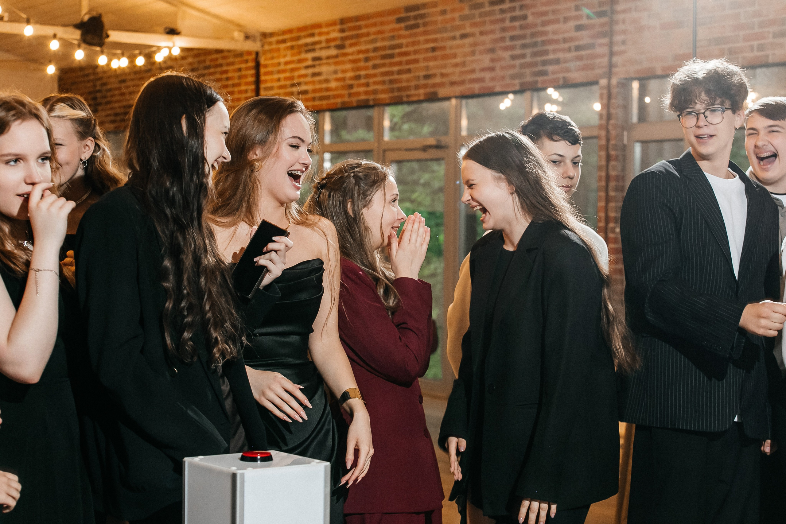 Выпускной 9 класс. Фотограф в Санкт-Петербурге Виктория Безверхая