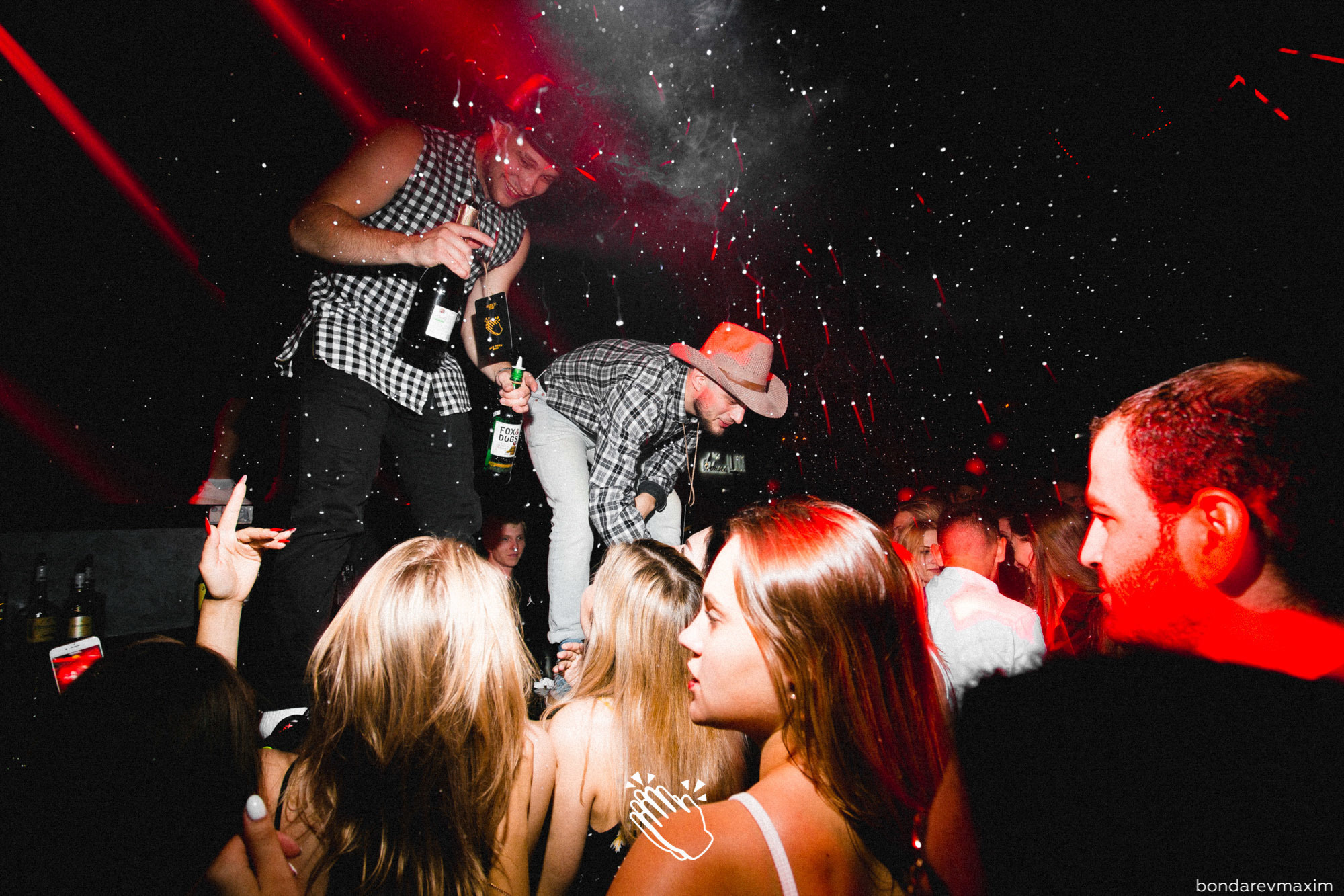 MAKE IT CLAP_ OLD TOWN ROAD. Максим Бондарев, коммерческий фотограф для бизнеса | Курск