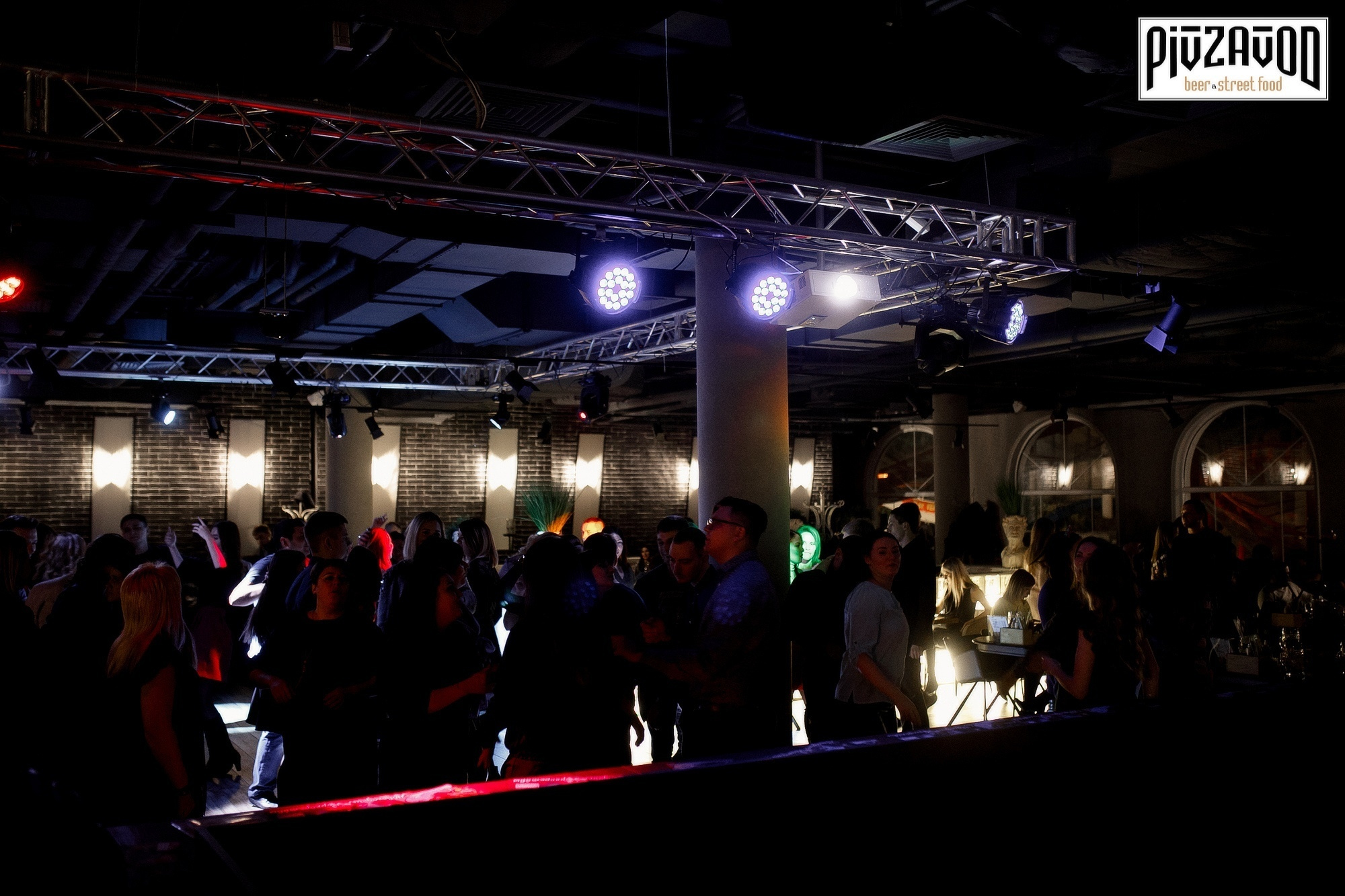 «PIVZAVOD» Суббота ___ 17 ноября. Максим Бондарев, коммерческий фотограф для бизнеса | Курск