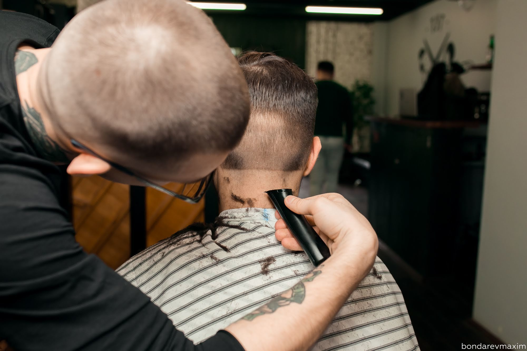 Тут стригут 27 02 2018. Максим Бондарев, коммерческий фотограф для бизнеса | Курск