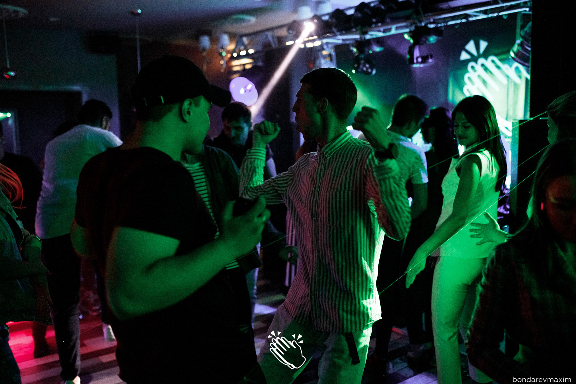 MAKE IT CLAP_ OLD TOWN ROAD. Максим Бондарев, коммерческий фотограф для бизнеса | Курск