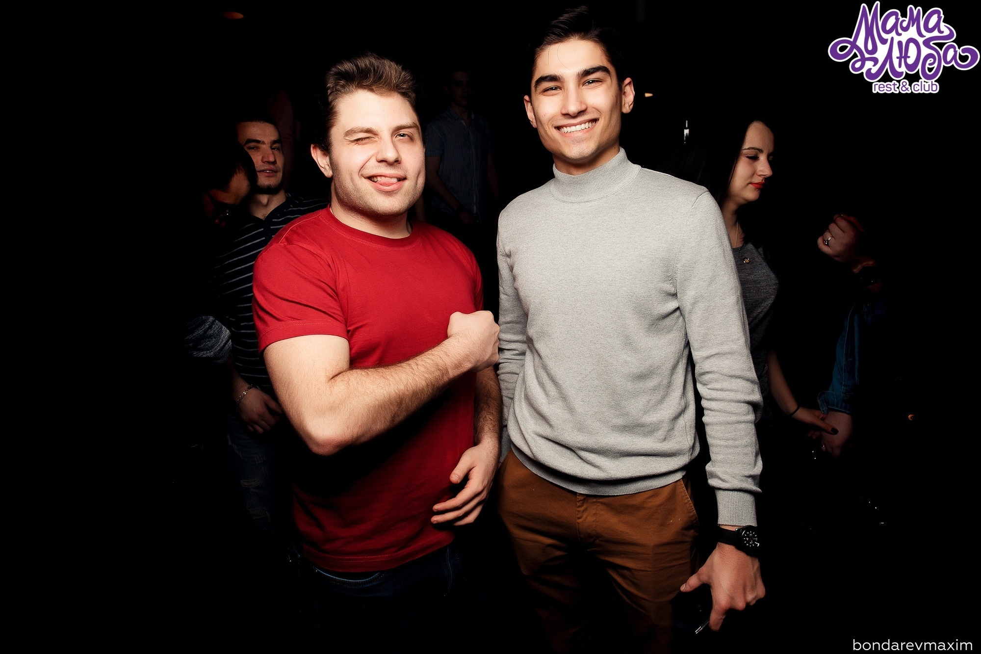 Мама Люба 02 февраля ___ «ВЕЧЕР ВСТРЕЧИ ВЫПУСКНИКОВ». Максим Бондарев, коммерческий фотограф для бизнеса | Курск