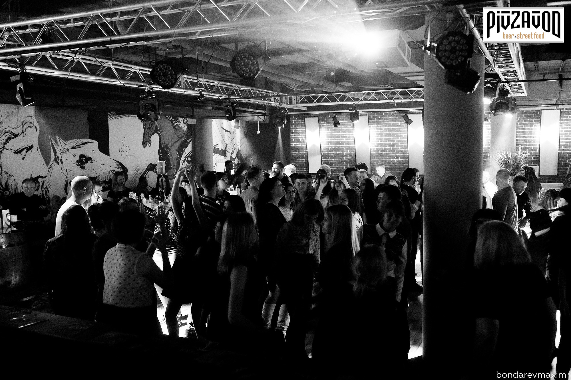 «PIVZAVOD» Суббота ___ 13 апреля. Максим Бондарев, коммерческий фотограф для бизнеса | Курск