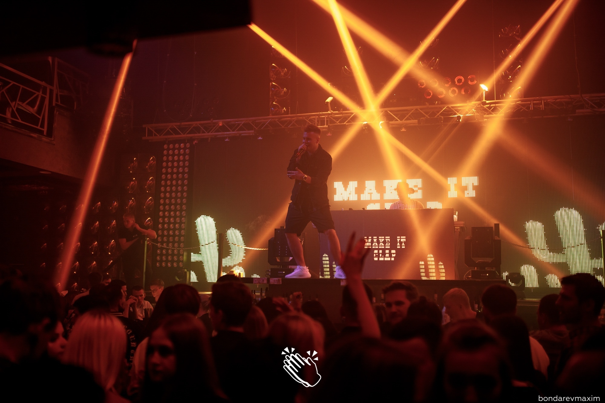 MAKE IT CLAP_ OLD TOWN ROAD. Максим Бондарев, коммерческий фотограф для бизнеса | Курск