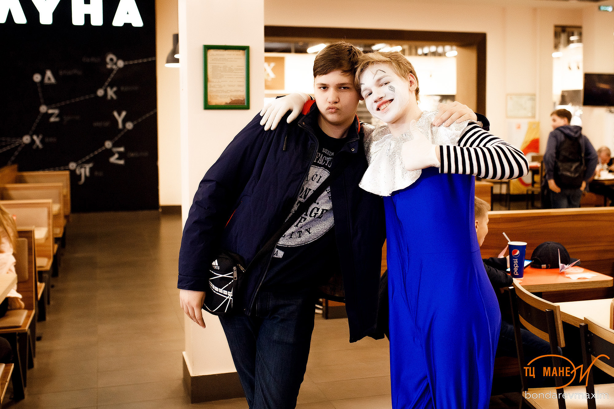 ТЦ Манеж. Максим Бондарев, коммерческий фотограф для бизнеса | Курск