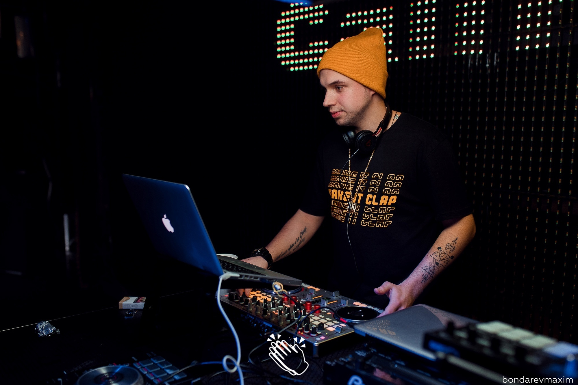 MAKE IT CLAP_ SHOWCASE. Максим Бондарев, коммерческий фотограф для бизнеса | Курск