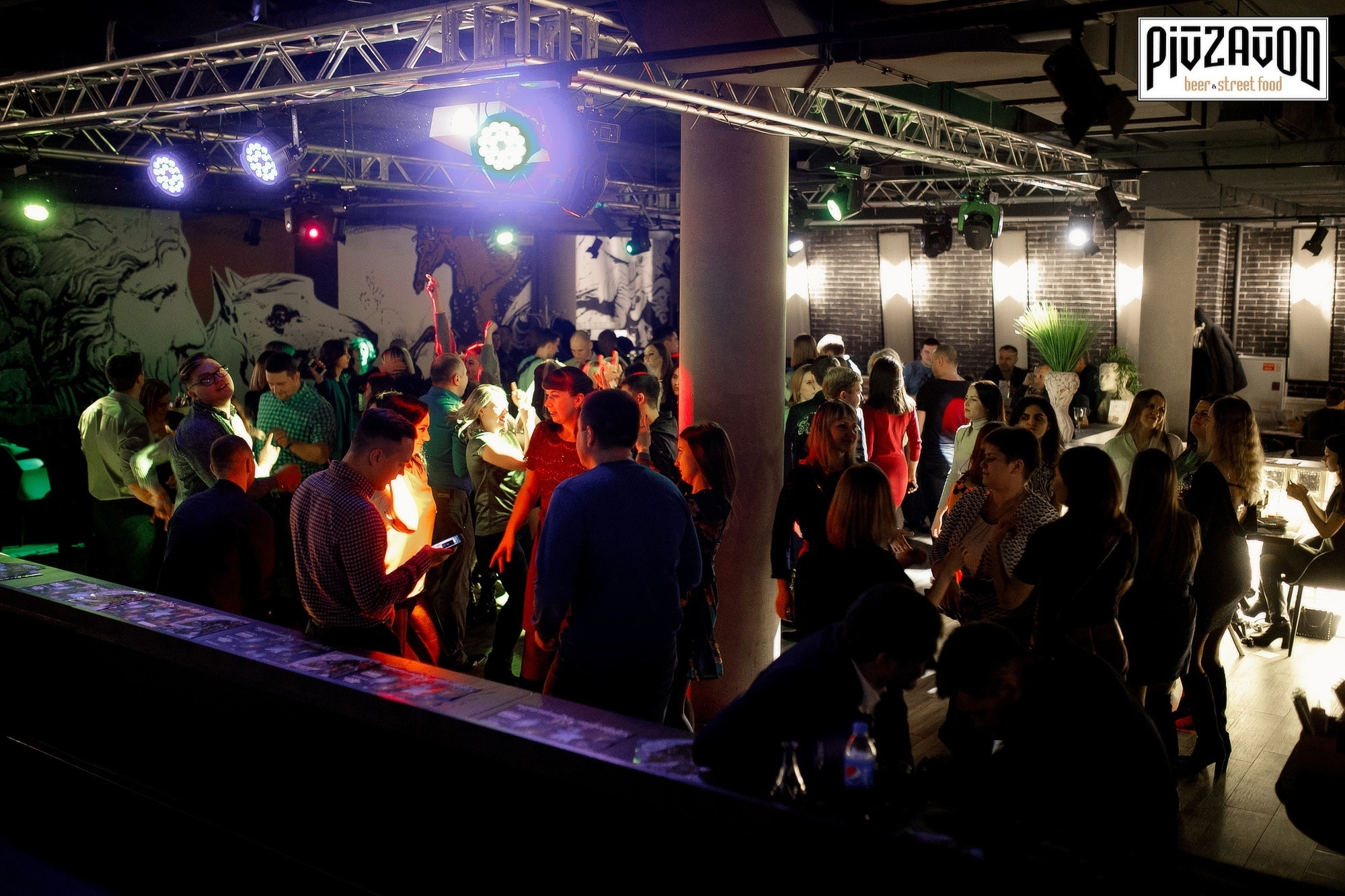 «PIVZAVOD» Суббота ___ 17 ноября. Максим Бондарев, коммерческий фотограф для бизнеса | Курск