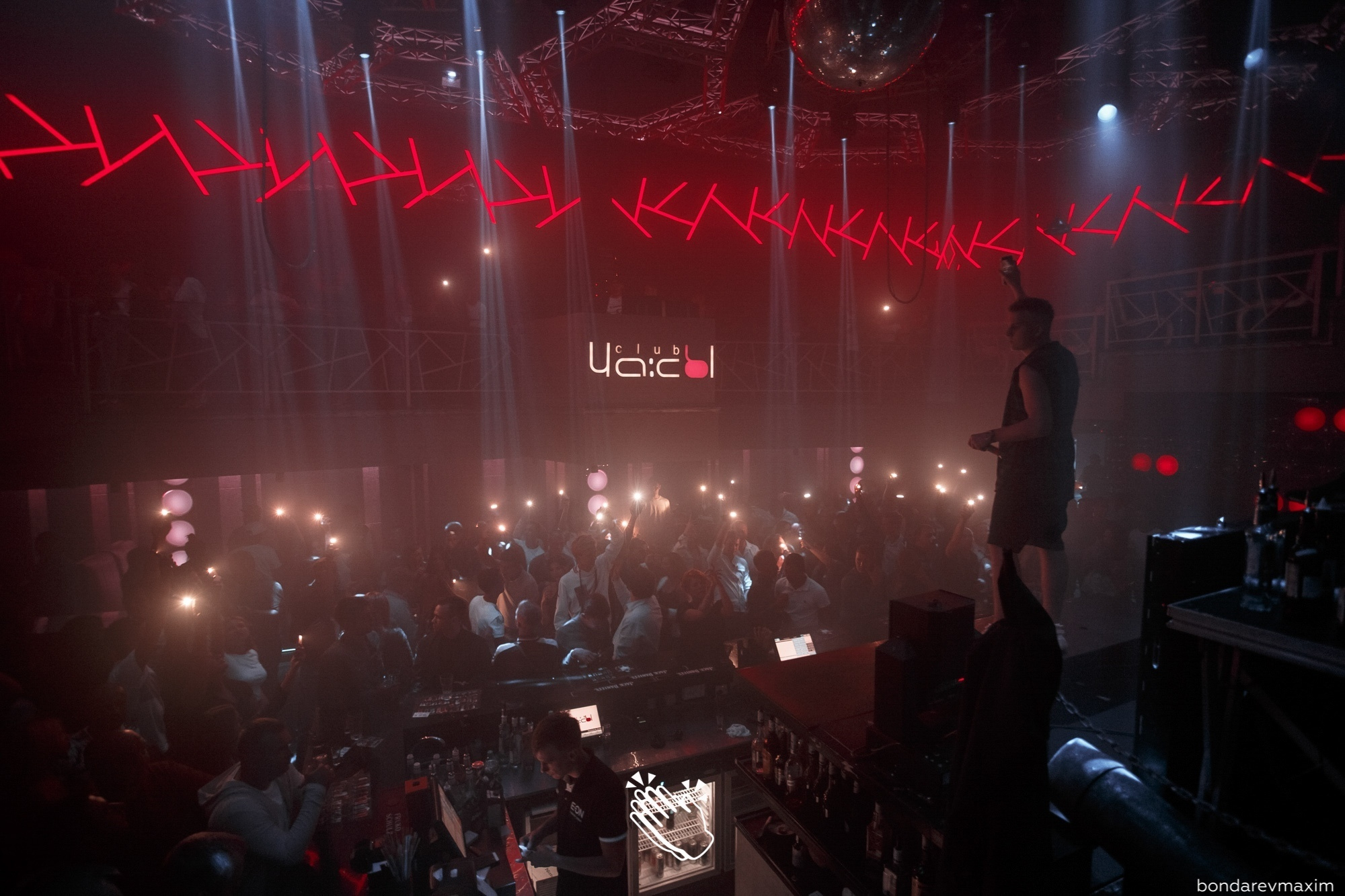 MAKE IT CLAP_ OLD TOWN ROAD. Максим Бондарев, коммерческий фотограф для бизнеса | Курск