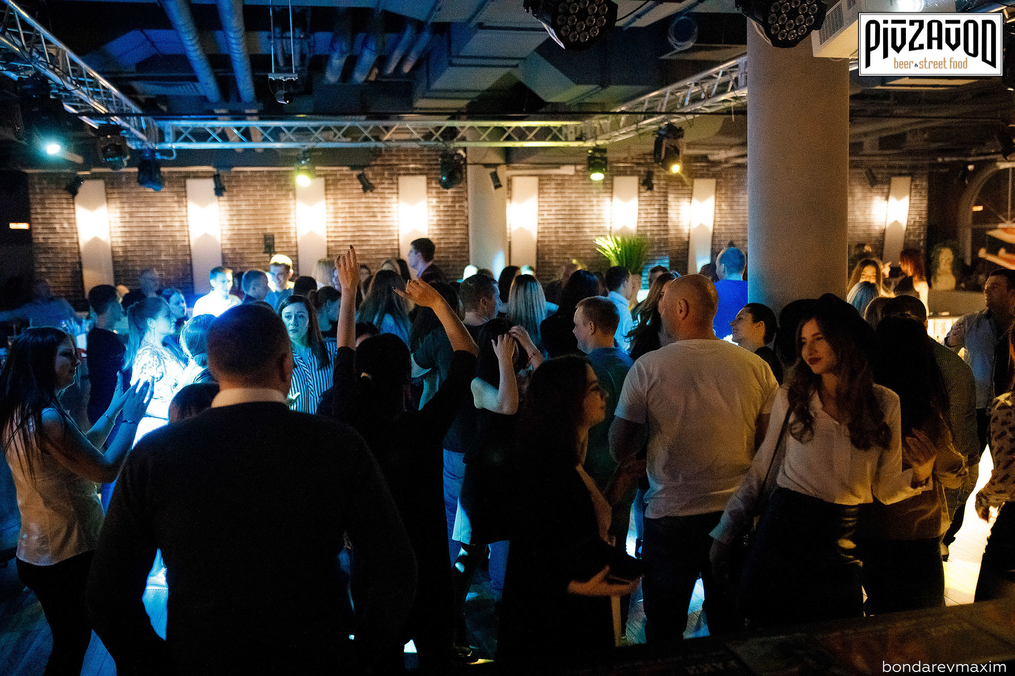 «PIVZAVOD» Пятница ___ 05 апреля. Максим Бондарев, коммерческий фотограф для бизнеса | Курск