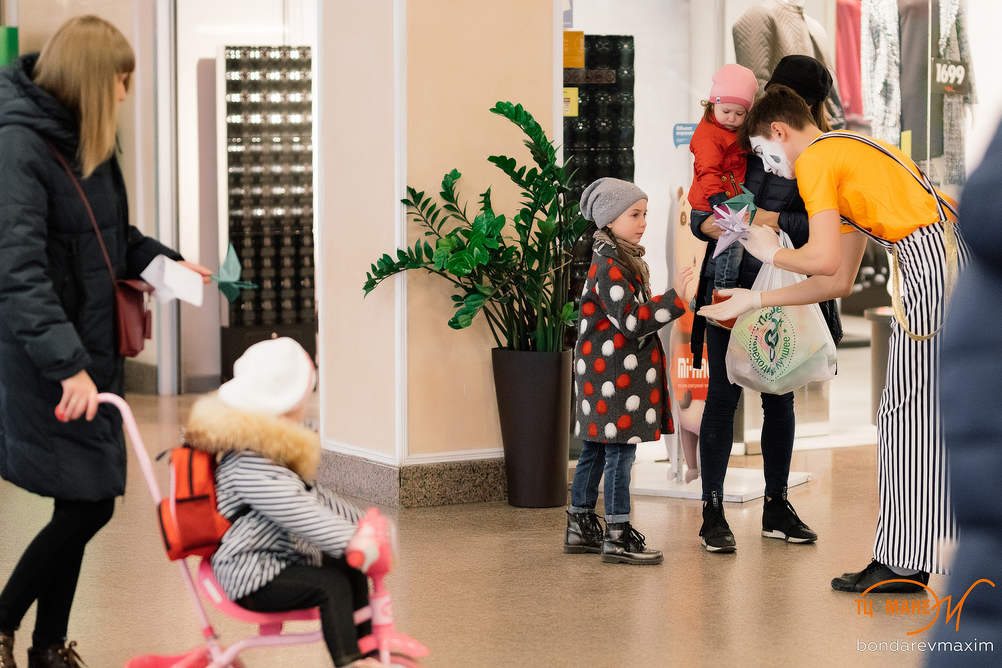 ТЦ Манеж. Максим Бондарев, коммерческий фотограф для бизнеса | Курск
