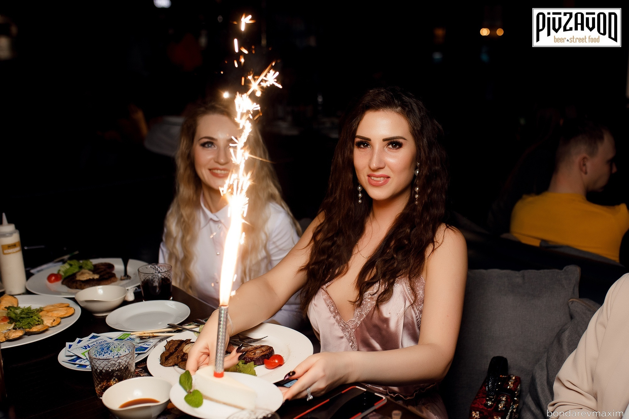 «PIVZAVOD» Суббота ___ 30 марта. Максим Бондарев, коммерческий фотограф для бизнеса | Курск