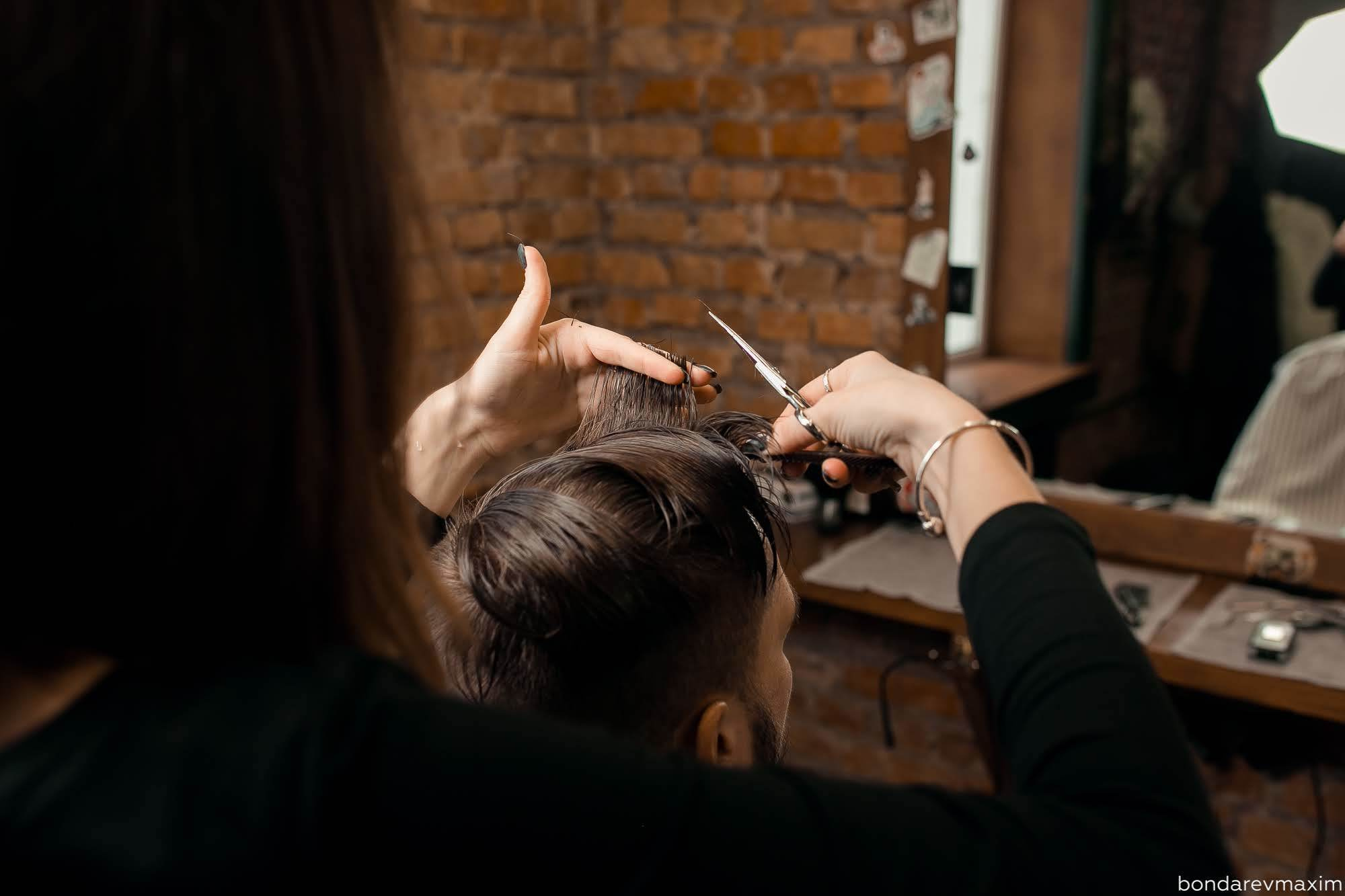 Тут стригут 27 02 2018. Максим Бондарев, коммерческий фотограф для бизнеса | Курск