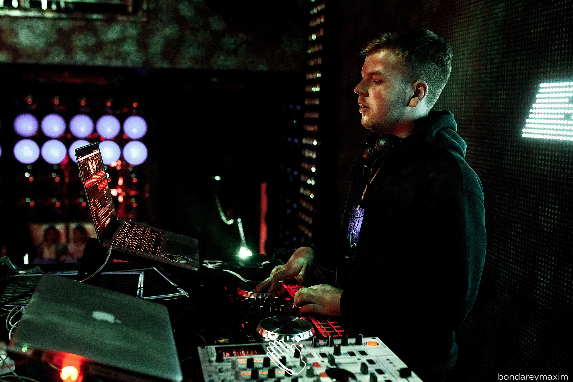 MAKE IT CLAP_ VIBES. Максим Бондарев, коммерческий фотограф для бизнеса | Курск