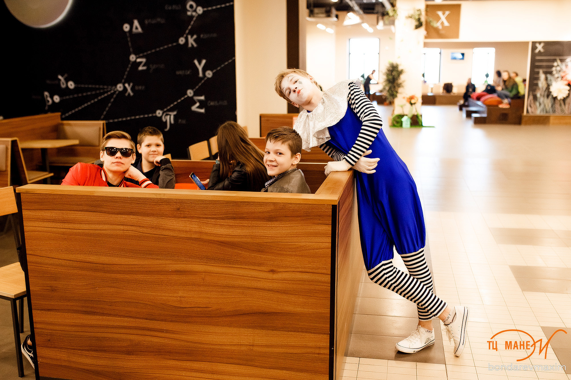 ТЦ Манеж. Максим Бондарев, коммерческий фотограф для бизнеса | Курск