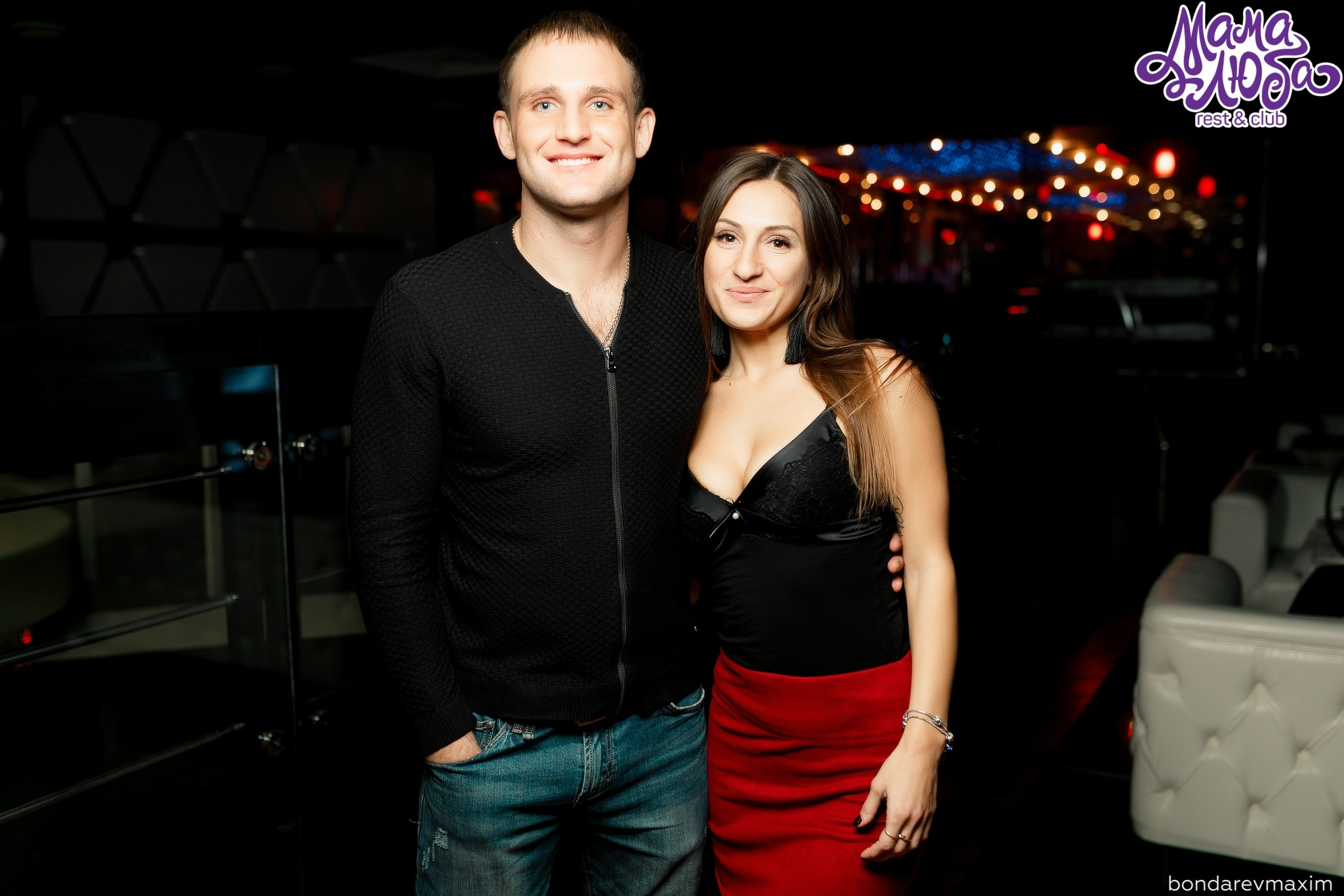 Мама Люба 17 ноября ___ Суббота — «ТАНЦЫ В КЛУБЕ». Максим Бондарев, коммерческий фотограф для бизнеса | Курск
