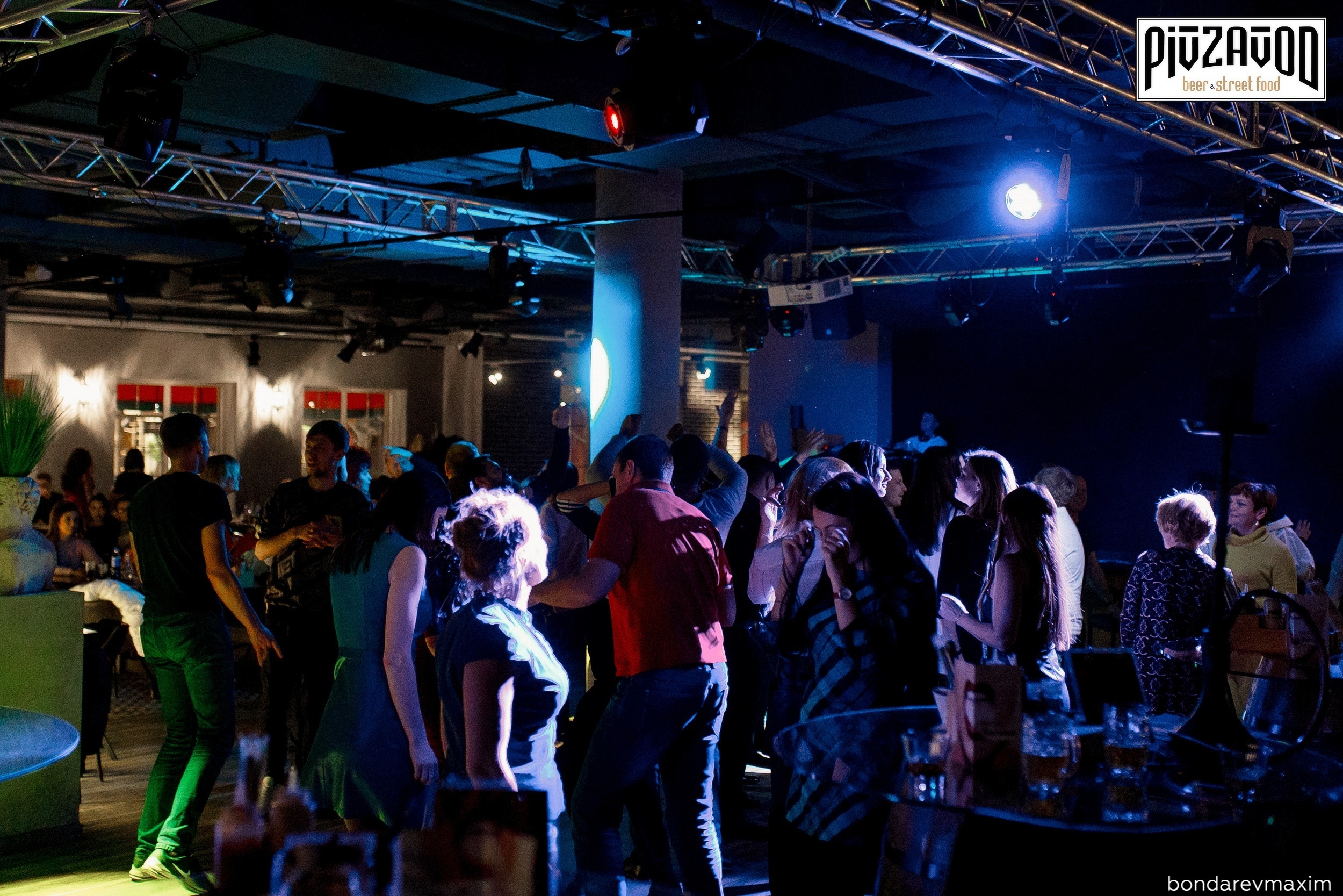 «PIVZAVOD» Пятница ___ 16 ноября. Максим Бондарев, коммерческий фотограф для бизнеса | Курск