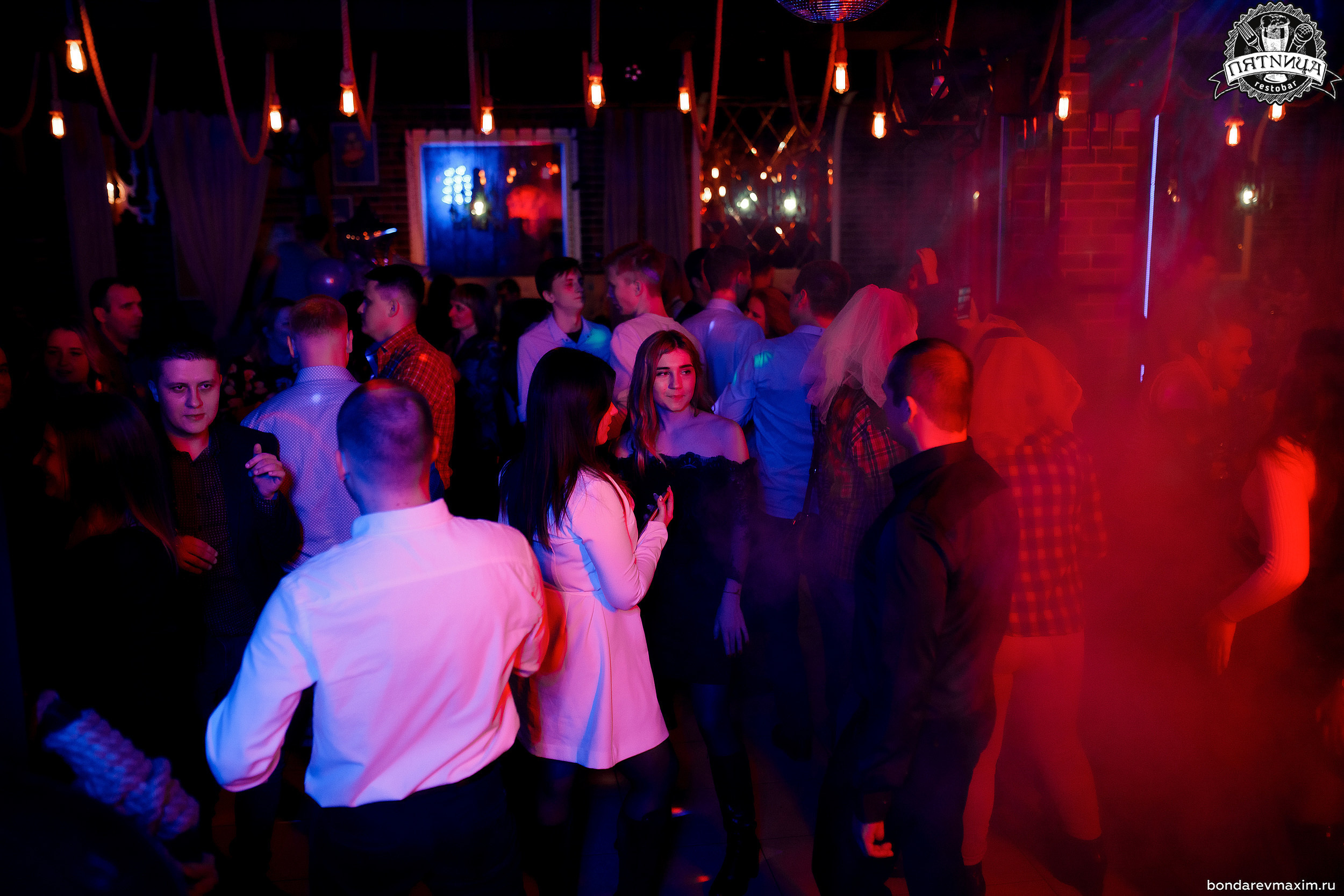 РЕСТОБАР ПЯТНИЦА 01 02 2020. Максим Бондарев, коммерческий фотограф для бизнеса | Курск