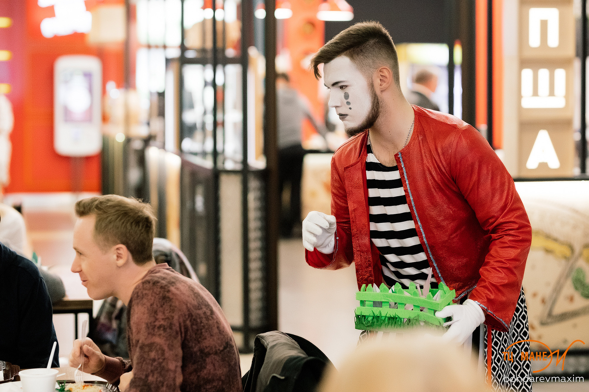 ТЦ Манеж. Максим Бондарев, коммерческий фотограф для бизнеса | Курск