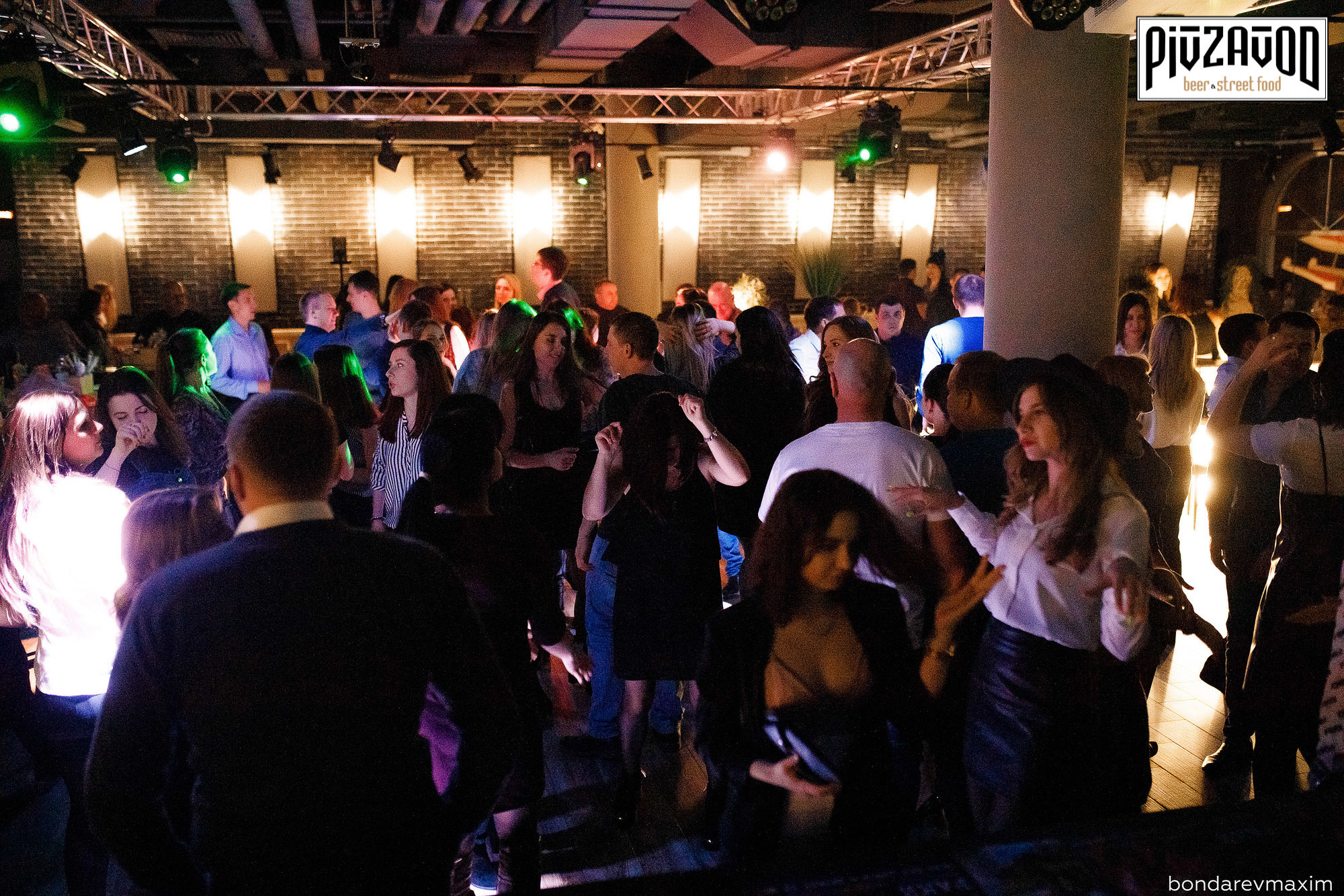 «PIVZAVOD» Пятница ___ 05 апреля. Максим Бондарев, коммерческий фотограф для бизнеса | Курск