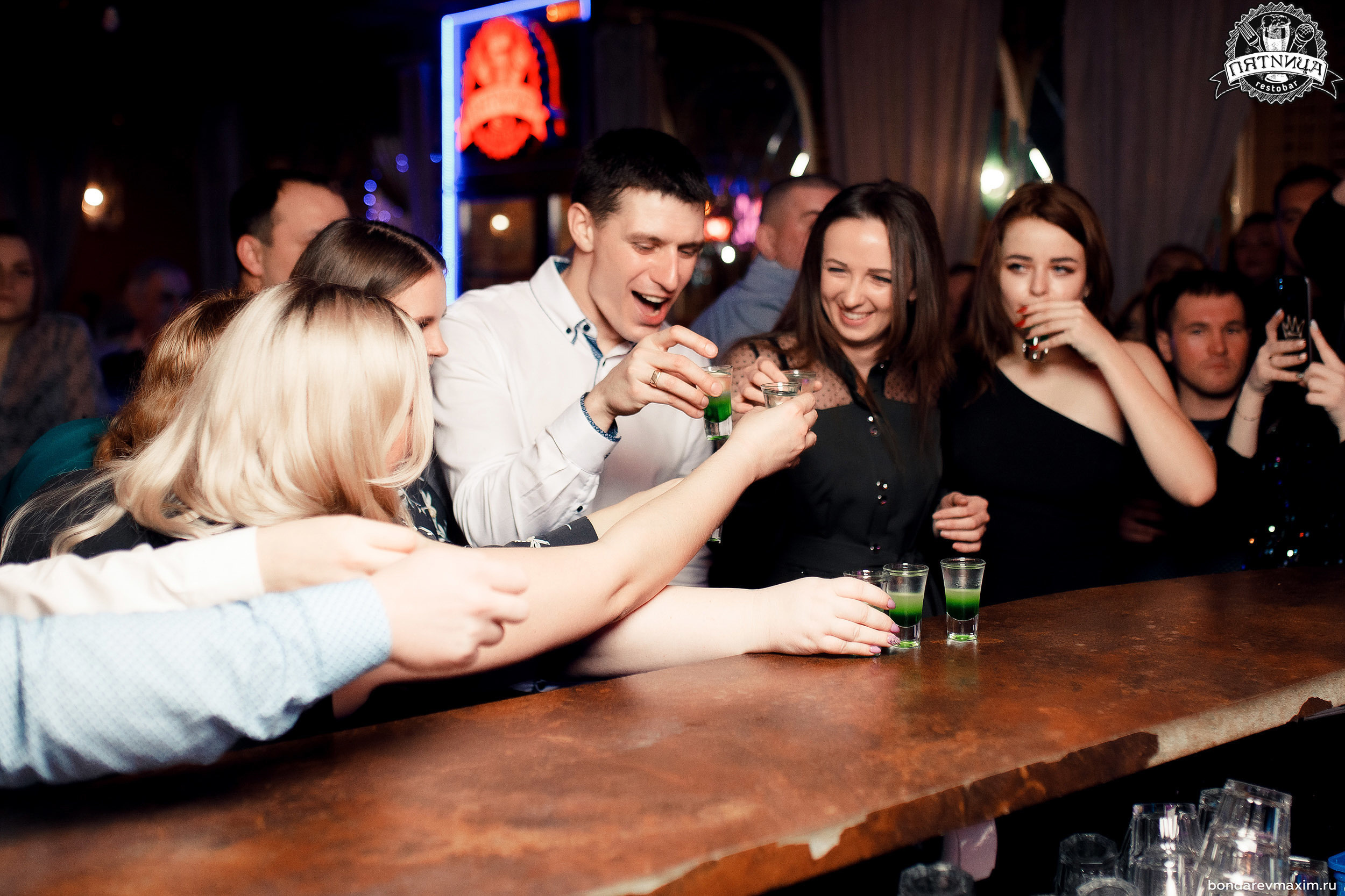 РЕСТОБАР ПЯТНИЦА 01 02 2020. Максим Бондарев, коммерческий фотограф для бизнеса | Курск