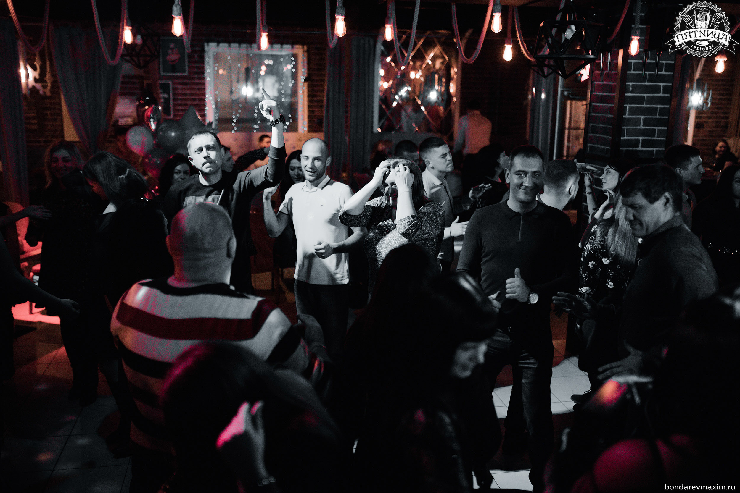 РЕСТОБАР ПЯТНИЦА 01 02 2020. Максим Бондарев, коммерческий фотограф для бизнеса | Курск