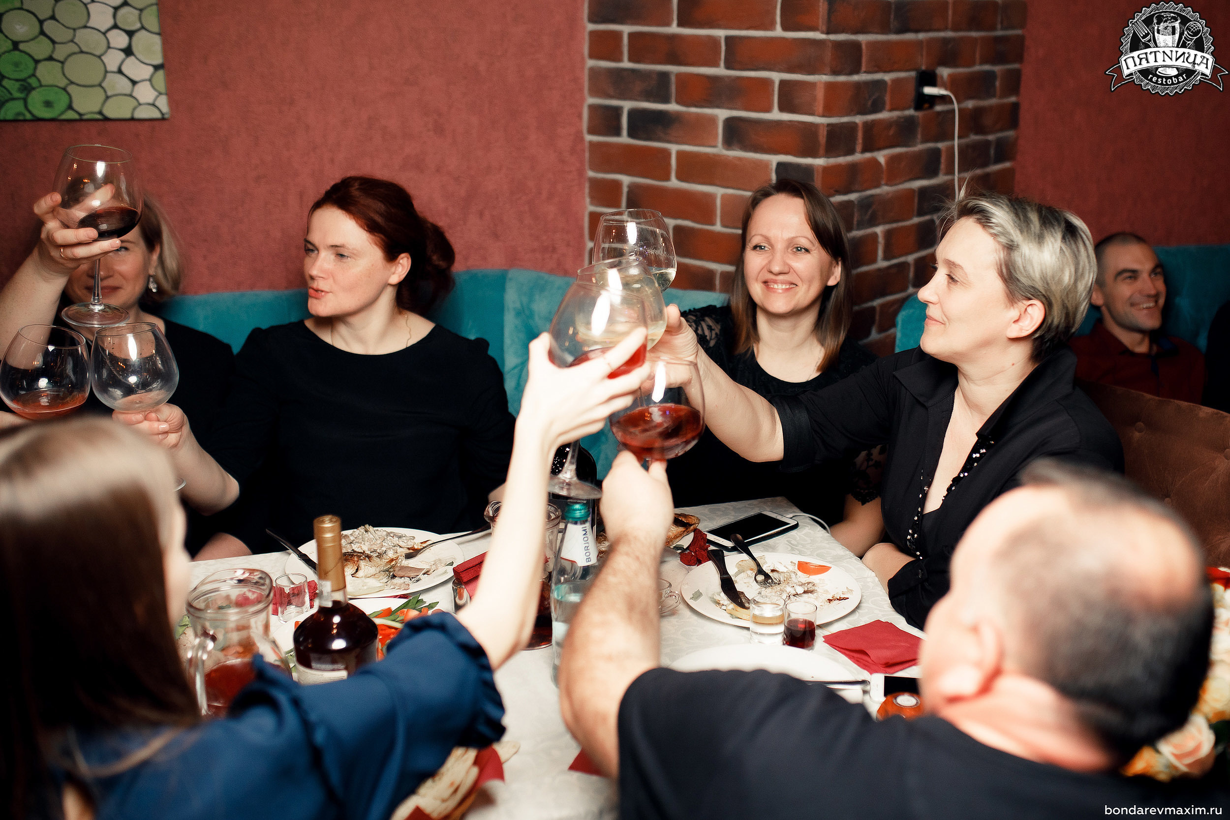 РЕСТОБАР ПЯТНИЦА 01 02 2020. Максим Бондарев, коммерческий фотограф для бизнеса | Курск