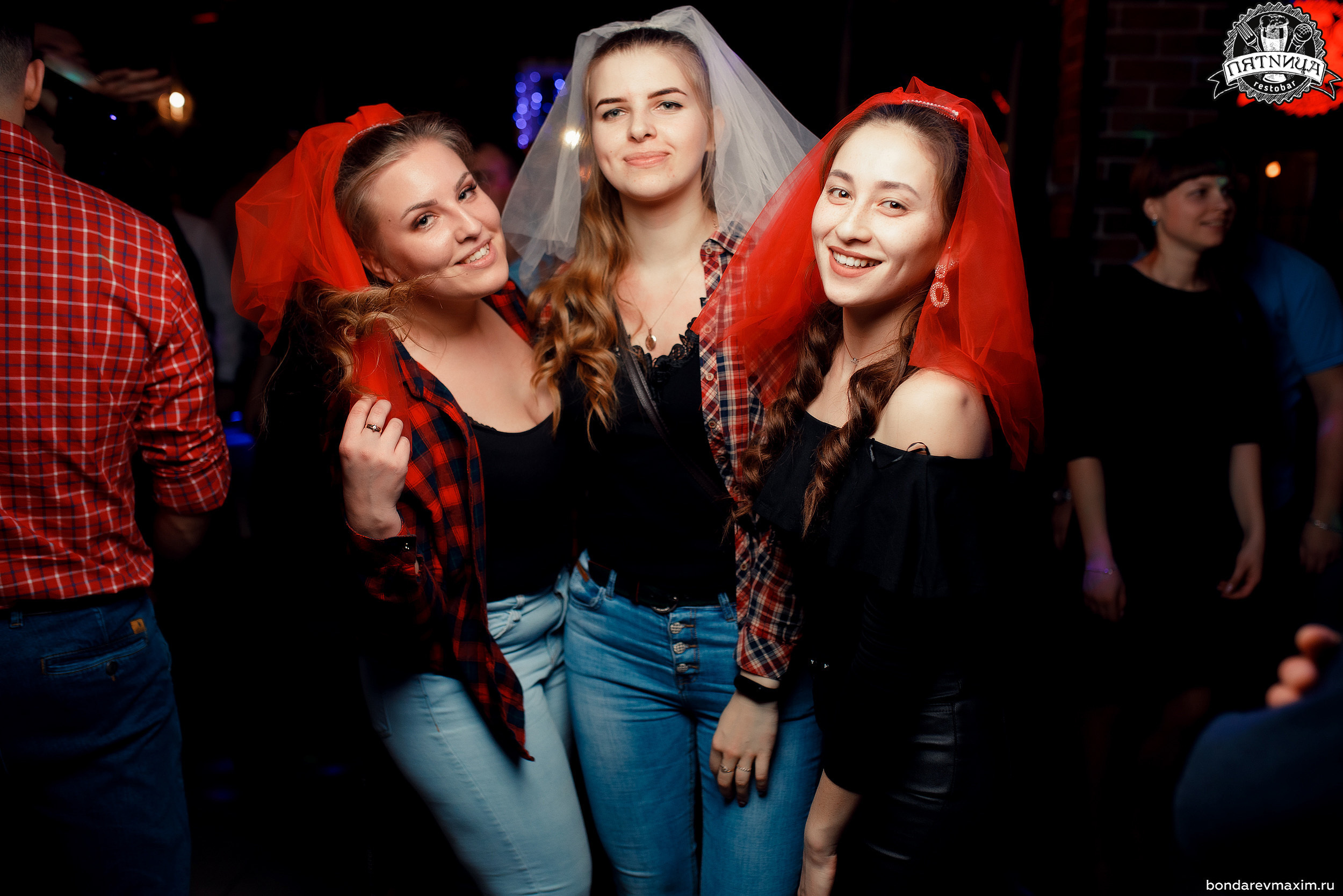 РЕСТОБАР ПЯТНИЦА 01 02 2020. Максим Бондарев, коммерческий фотограф для бизнеса | Курск