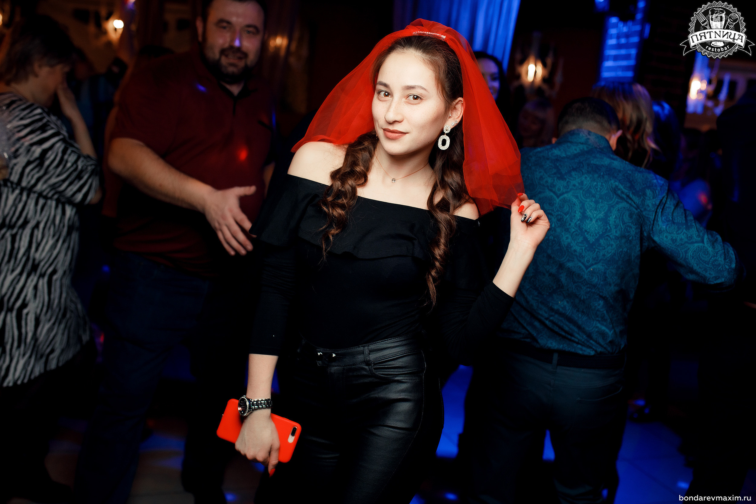 РЕСТОБАР ПЯТНИЦА 01 02 2020. Максим Бондарев, коммерческий фотограф для бизнеса | Курск